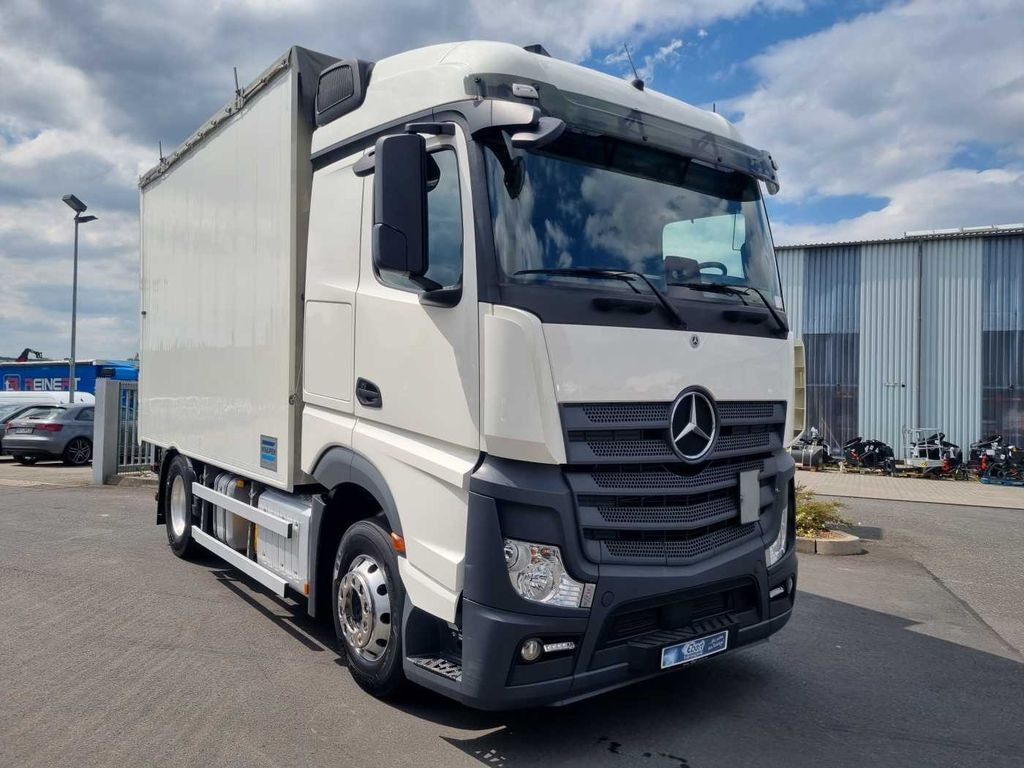 Mercedes-Benz Actros 1845 L 4x2 Standklima SoloStar Retarder - Kiper: slika Mercedes-Benz Actros 1845 L 4x2 Standklima SoloStar Retarder - Kiper Mercedes-Benz Actros 1845 L 4x2 Standklima SoloStar Retarder - Kiper: slika Mercedes-Benz Actros 1845 L 4x2 Standklima SoloStar Retarder - Kiper