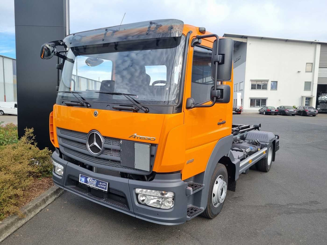 Mercedes-Benz Atego 818 K 4x2 HIAB XR5S3650 AHK Klima - Kamion s kukastom dizalicom: slika Mercedes-Benz Atego 818 K 4x2 HIAB XR5S3650 AHK Klima - Kamion s kukastom dizalicom Mercedes-Benz Atego 818 K 4x2 HIAB XR5S3650 AHK Klima - Kamion s kukastom dizalicom: slika Mercedes-Benz Atego 818 K 4x2 HIAB XR5S3650 AHK Klima - Kamion s kukastom dizalicom