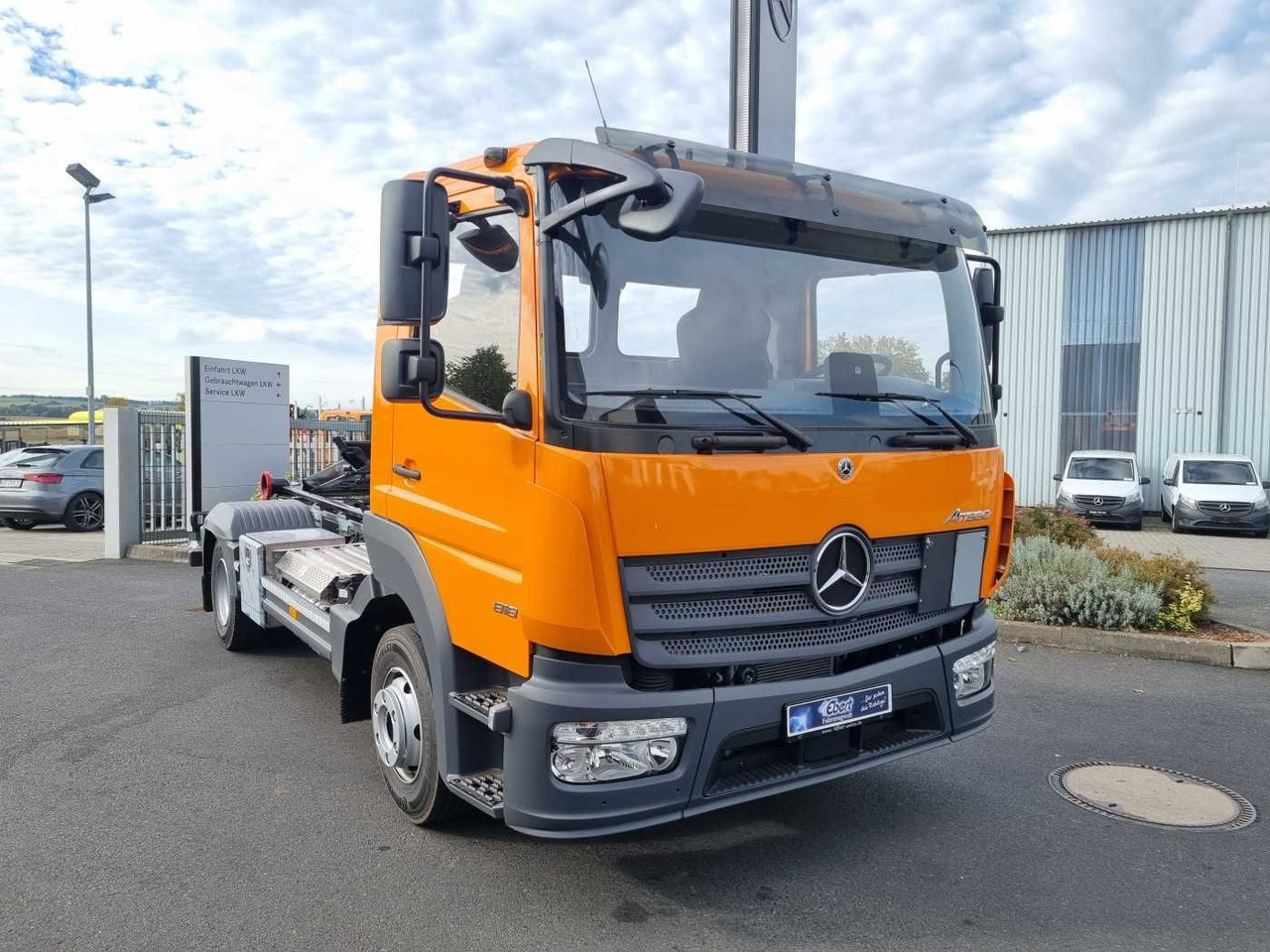 Mercedes-Benz Atego 818 K 4x2 HIAB XR5S3650 AHK Klima - Kamion s kukastom dizalicom: slika Mercedes-Benz Atego 818 K 4x2 HIAB XR5S3650 AHK Klima - Kamion s kukastom dizalicom Mercedes-Benz Atego 818 K 4x2 HIAB XR5S3650 AHK Klima - Kamion s kukastom dizalicom: slika Mercedes-Benz Atego 818 K 4x2 HIAB XR5S3650 AHK Klima - Kamion s kukastom dizalicom