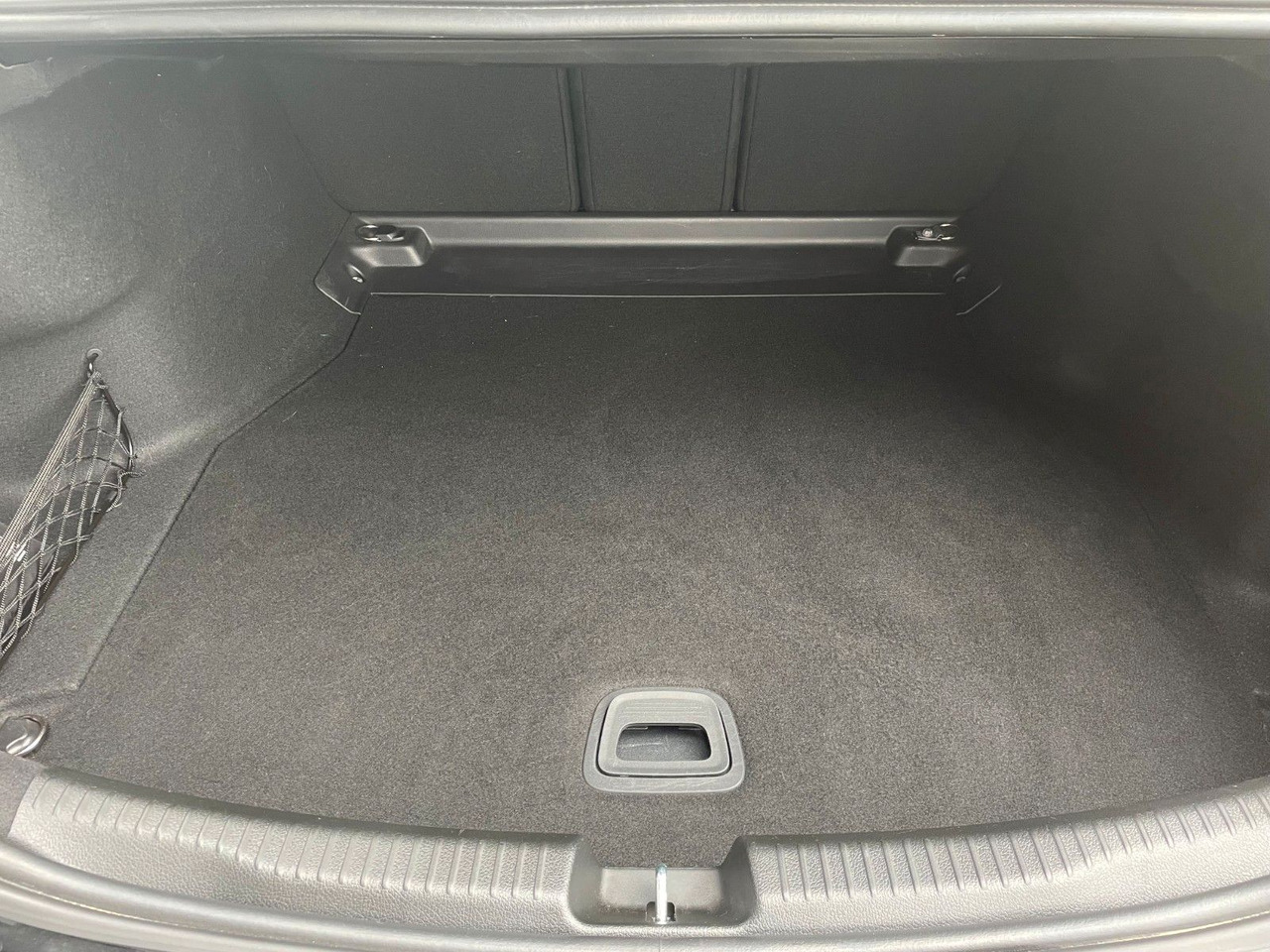 Mercedes-Benz C 200d AVANTGARDE LED+AHK+RKamera+MBUX+ - Limuzina: slika Mercedes-Benz C 200d AVANTGARDE LED+AHK+RKamera+MBUX+ - Limuzina Mercedes-Benz C 200d AVANTGARDE LED+AHK+RKamera+MBUX+ - Limuzina: slika Mercedes-Benz C 200d AVANTGARDE LED+AHK+RKamera+MBUX+ - Limuzina