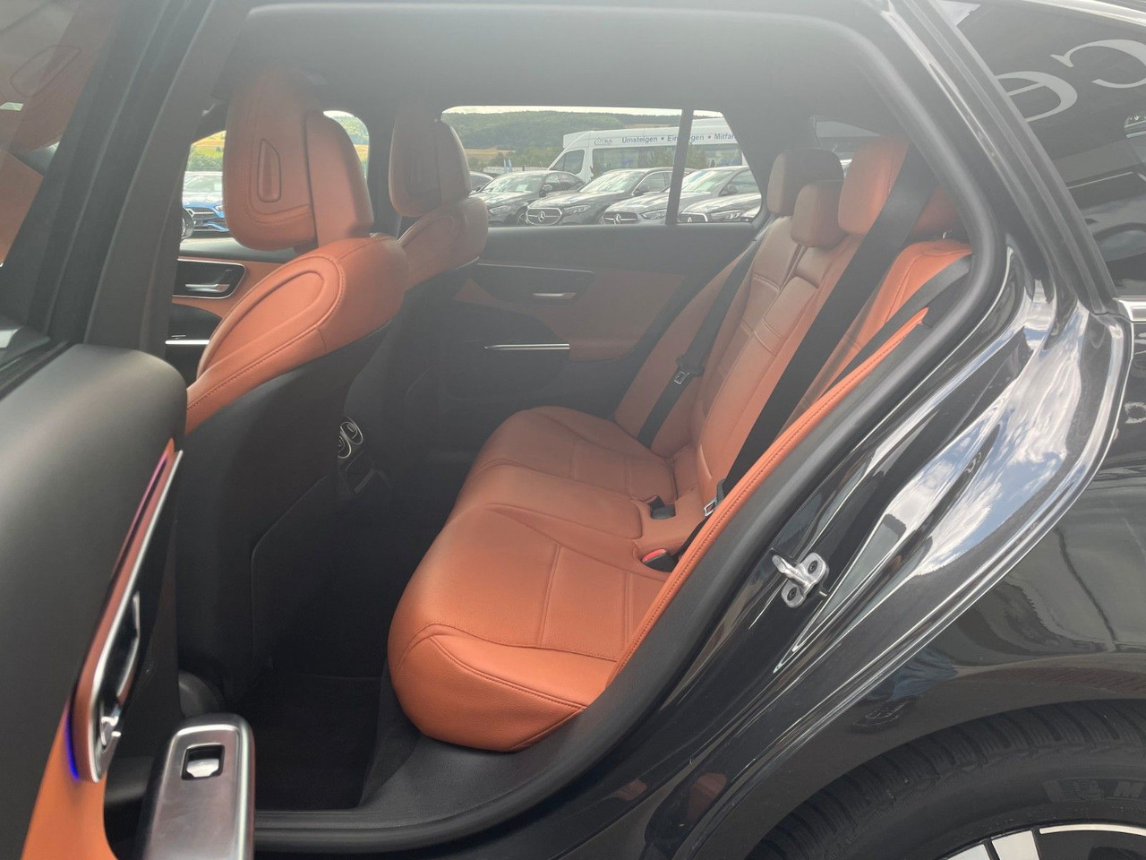 Mercedes-Benz C 300 e T AVANTGARDE R-Kamera+TOTW+Carplay - Karavan: slika Mercedes-Benz C 300 e T AVANTGARDE R-Kamera+TOTW+Carplay - Karavan Mercedes-Benz C 300 e T AVANTGARDE R-Kamera+TOTW+Carplay - Karavan: slika Mercedes-Benz C 300 e T AVANTGARDE R-Kamera+TOTW+Carplay - Karavan