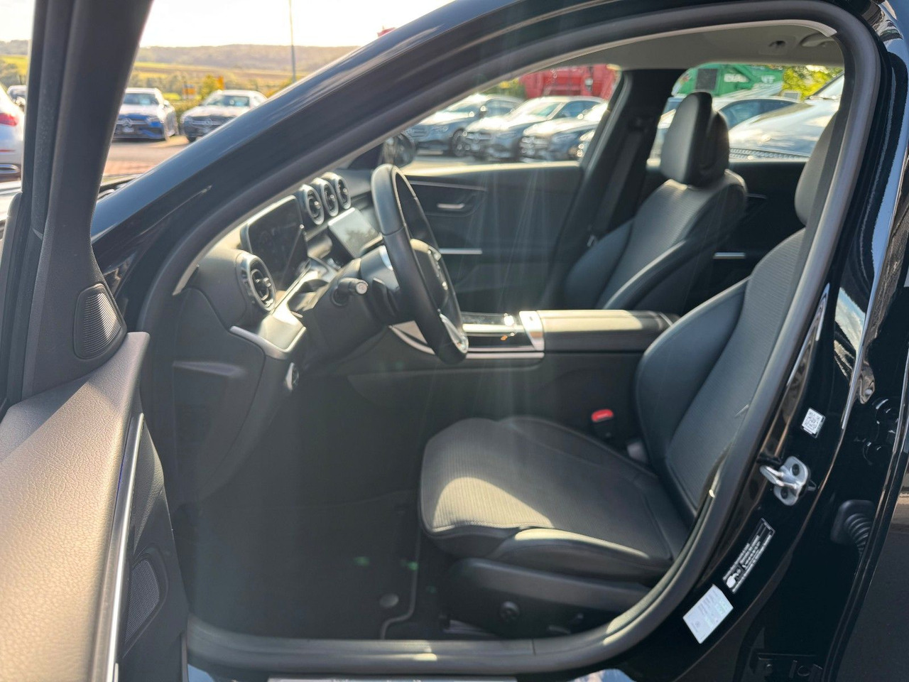 Karavan Mercedes-Benz C 300d T Avantgarde+RKamera+TotW+Ambiente: slika Karavan Mercedes-Benz C 300d T Avantgarde+RKamera+TotW+Ambiente Karavan Mercedes-Benz C 300d T Avantgarde+RKamera+TotW+Ambiente: slika Karavan Mercedes-Benz C 300d T Avantgarde+RKamera+TotW+Ambiente