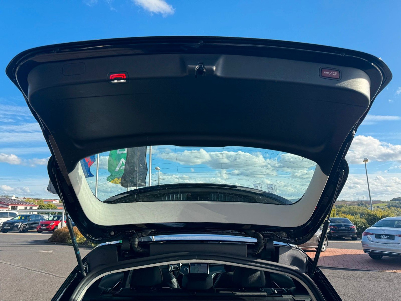 Karavan Mercedes-Benz C 300d T Avantgarde+RKamera+TotW+Ambiente: slika Karavan Mercedes-Benz C 300d T Avantgarde+RKamera+TotW+Ambiente Karavan Mercedes-Benz C 300d T Avantgarde+RKamera+TotW+Ambiente: slika Karavan Mercedes-Benz C 300d T Avantgarde+RKamera+TotW+Ambiente