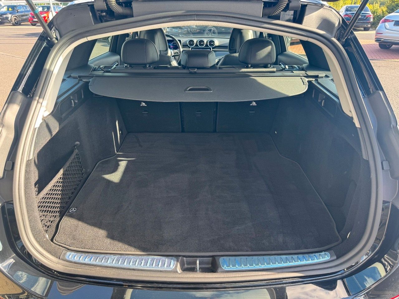 Karavan Mercedes-Benz C 300d T Avantgarde+RKamera+TotW+Ambiente: slika Karavan Mercedes-Benz C 300d T Avantgarde+RKamera+TotW+Ambiente Karavan Mercedes-Benz C 300d T Avantgarde+RKamera+TotW+Ambiente: slika Karavan Mercedes-Benz C 300d T Avantgarde+RKamera+TotW+Ambiente