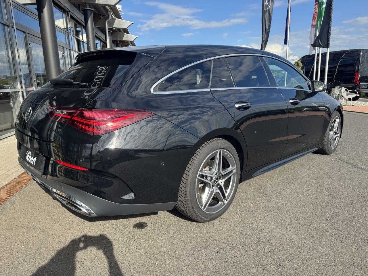 Mercedes-Benz CLA 180 Shooting Brake+AMG+Distr+AHK+RFK+ - Automobil: slika Mercedes-Benz CLA 180 Shooting Brake+AMG+Distr+AHK+RFK+ - Automobil Mercedes-Benz CLA 180 Shooting Brake+AMG+Distr+AHK+RFK+ - Automobil: slika Mercedes-Benz CLA 180 Shooting Brake+AMG+Distr+AHK+RFK+ - Automobil