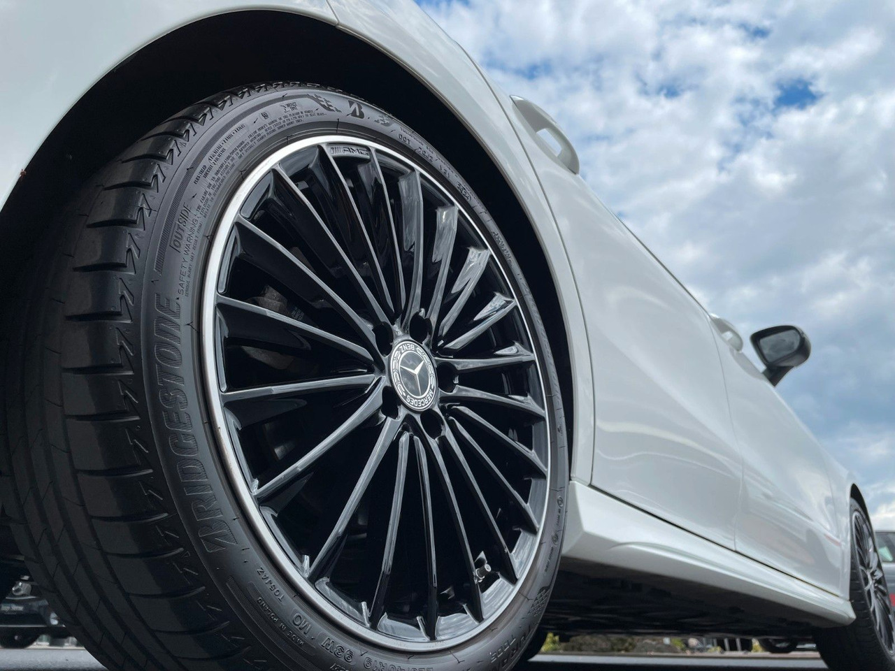 Mercedes-Benz CLA 200 AMG Pano+R-Kamera+19"+TOTW+DISTR+MULITBE - Coupe: slika  Mercedes-Benz CLA 200 AMG Pano+R-Kamera+19"+TOTW+DISTR+MULITBE - Coupe Mercedes-Benz CLA 200 AMG Pano+R-Kamera+19"+TOTW+DISTR+MULITBE - Coupe: slika  Mercedes-Benz CLA 200 AMG Pano+R-Kamera+19"+TOTW+DISTR+MULITBE - Coupe