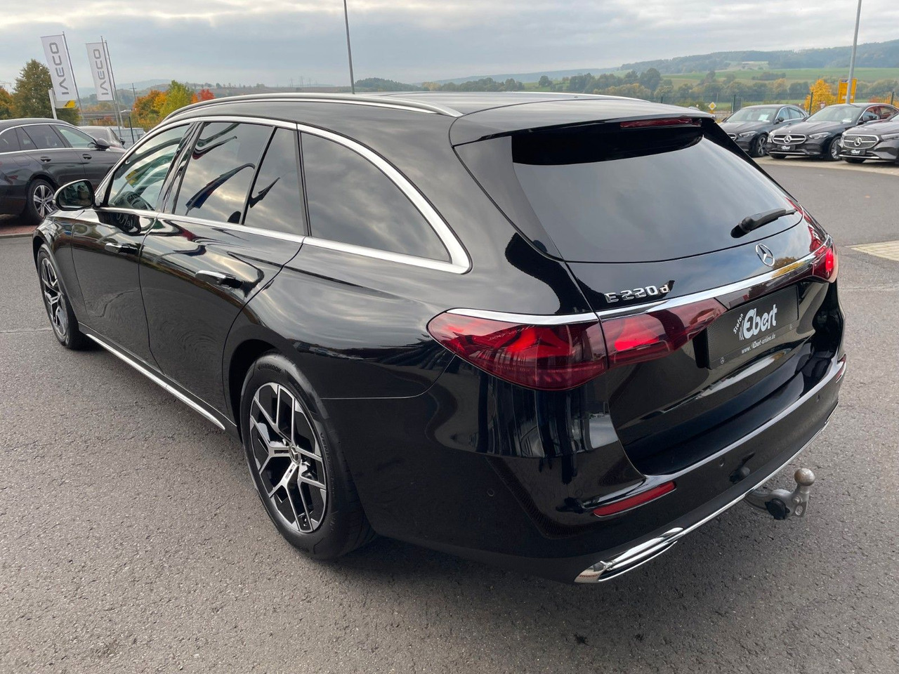 Mercedes-Benz E 220 d T Exclusive Nappa+AHK+360°+Burm+Sitzklim - Karavan: slika  Mercedes-Benz E 220 d T Exclusive Nappa+AHK+360°+Burm+Sitzklim - Karavan Mercedes-Benz E 220 d T Exclusive Nappa+AHK+360°+Burm+Sitzklim - Karavan: slika  Mercedes-Benz E 220 d T Exclusive Nappa+AHK+360°+Burm+Sitzklim - Karavan