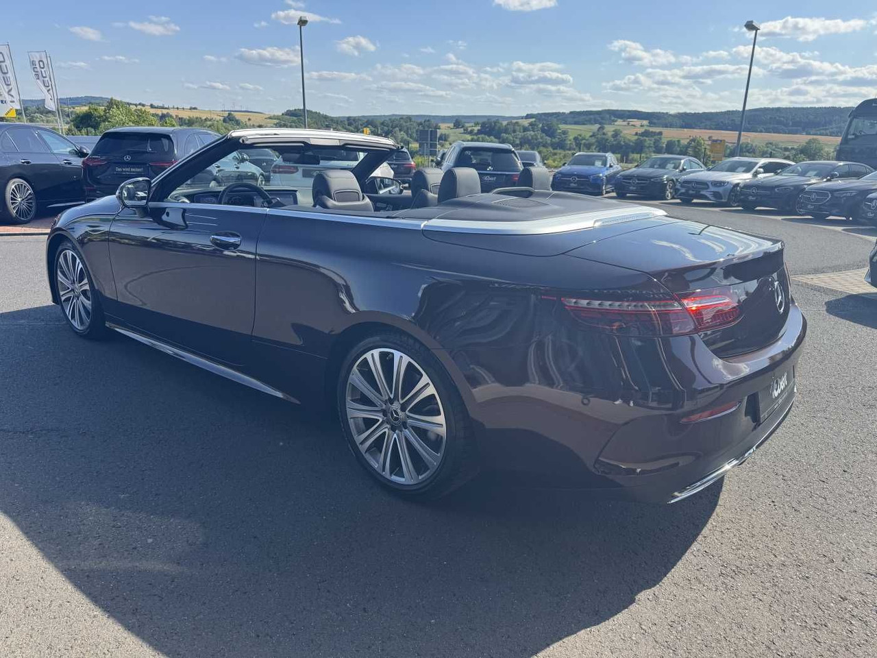 Mercedes-Benz E 400d Cabrio VOLL+AMG+Massage+Distr+Burm - Automobil: slika Mercedes-Benz E 400d Cabrio VOLL+AMG+Massage+Distr+Burm - Automobil Mercedes-Benz E 400d Cabrio VOLL+AMG+Massage+Distr+Burm - Automobil: slika Mercedes-Benz E 400d Cabrio VOLL+AMG+Massage+Distr+Burm - Automobil