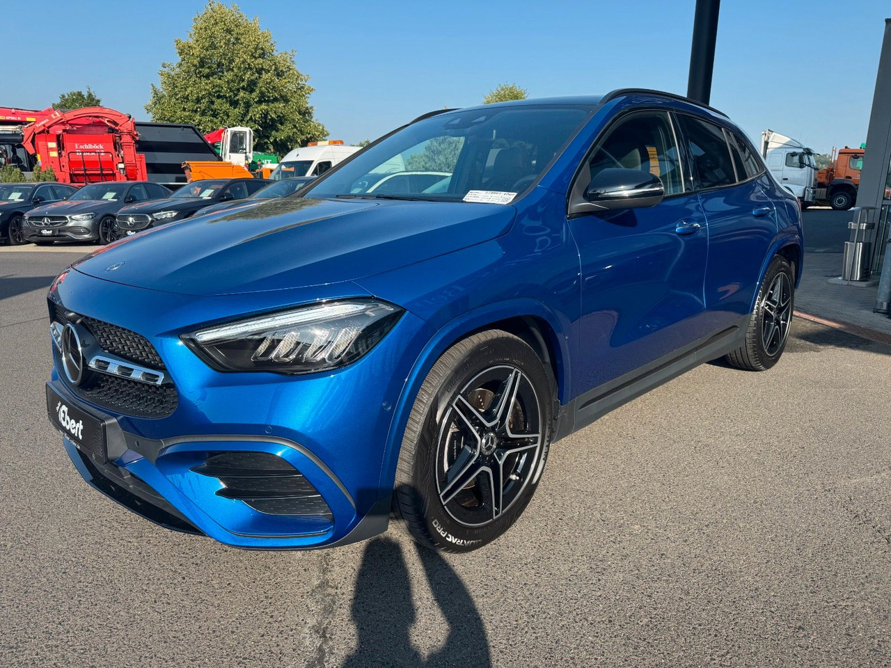 Mercedes-Benz GLA 200 AMG+PANO+DistrPlus+RFK+Night - SUV: slika Mercedes-Benz GLA 200 AMG+PANO+DistrPlus+RFK+Night - SUV Mercedes-Benz GLA 200 AMG+PANO+DistrPlus+RFK+Night - SUV: slika Mercedes-Benz GLA 200 AMG+PANO+DistrPlus+RFK+Night - SUV