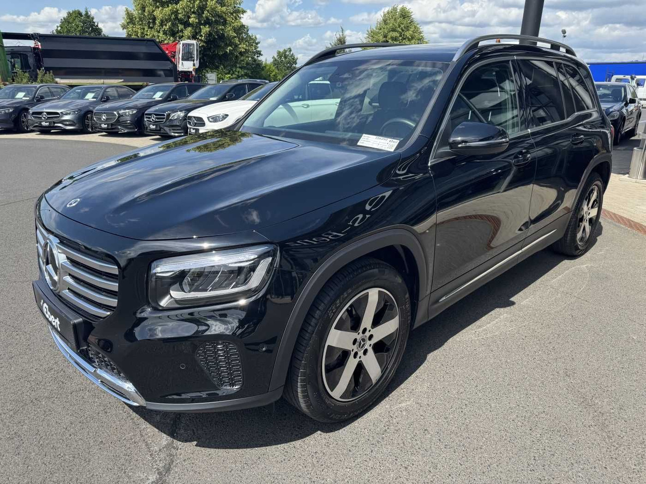 Mercedes-Benz GLB 180 Progressive+AHK+RKamera+LED+ IHC+DAB - SUV: slika Mercedes-Benz GLB 180 Progressive+AHK+RKamera+LED+ IHC+DAB - SUV Mercedes-Benz GLB 180 Progressive+AHK+RKamera+LED+ IHC+DAB - SUV: slika Mercedes-Benz GLB 180 Progressive+AHK+RKamera+LED+ IHC+DAB - SUV