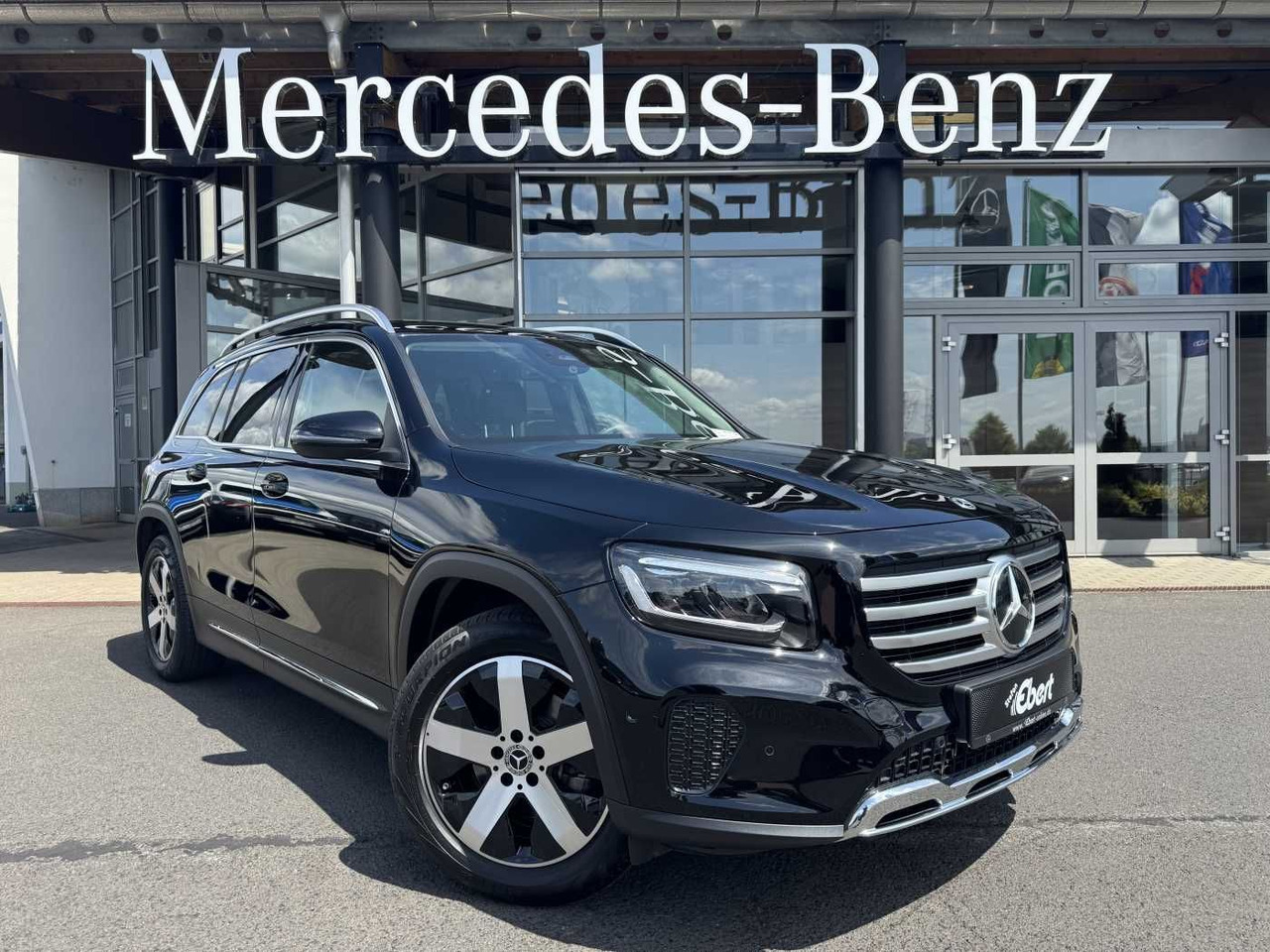 Mercedes-Benz GLB 180 Progressive+AHK+RKamera+LED+ IHC+DAB - SUV: slika Mercedes-Benz GLB 180 Progressive+AHK+RKamera+LED+ IHC+DAB - SUV Mercedes-Benz GLB 180 Progressive+AHK+RKamera+LED+ IHC+DAB - SUV: slika Mercedes-Benz GLB 180 Progressive+AHK+RKamera+LED+ IHC+DAB - SUV