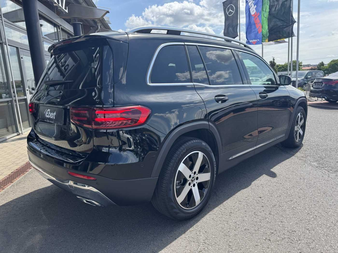 Mercedes-Benz GLB 180 Progressive+AHK+RKamera+LED+ IHC+DAB - SUV: slika Mercedes-Benz GLB 180 Progressive+AHK+RKamera+LED+ IHC+DAB - SUV Mercedes-Benz GLB 180 Progressive+AHK+RKamera+LED+ IHC+DAB - SUV: slika Mercedes-Benz GLB 180 Progressive+AHK+RKamera+LED+ IHC+DAB - SUV