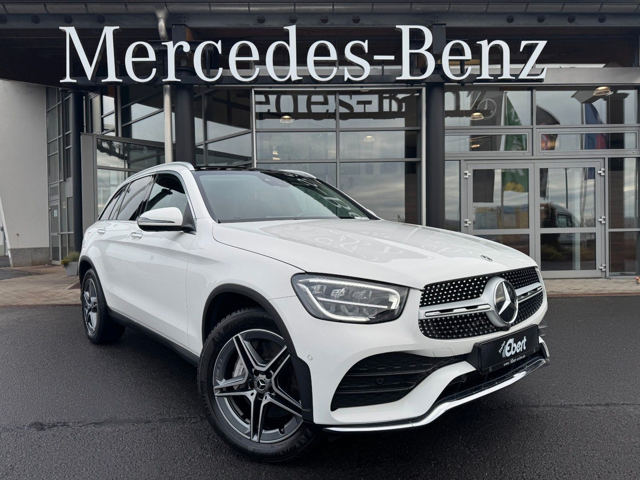 Mercedes-Benz GLC 200 4M AMG+Pano+Distr+StandH+AHK+360+HUD - SUV: slika Mercedes-Benz GLC 200 4M AMG+Pano+Distr+StandH+AHK+360+HUD - SUV Mercedes-Benz GLC 200 4M AMG+Pano+Distr+StandH+AHK+360+HUD - SUV: slika Mercedes-Benz GLC 200 4M AMG+Pano+Distr+StandH+AHK+360+HUD - SUV