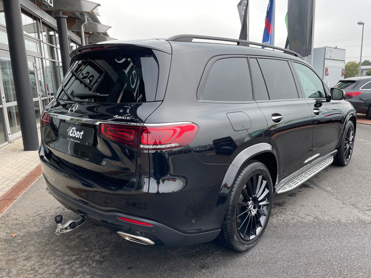 Mercedes-Benz GLS 580 4M AMG Pano+AHK+Burm+7Sitz+HUD+Fond+VOLL - SUV: slika Mercedes-Benz GLS 580 4M AMG Pano+AHK+Burm+7Sitz+HUD+Fond+VOLL - SUV Mercedes-Benz GLS 580 4M AMG Pano+AHK+Burm+7Sitz+HUD+Fond+VOLL - SUV: slika Mercedes-Benz GLS 580 4M AMG Pano+AHK+Burm+7Sitz+HUD+Fond+VOLL - SUV