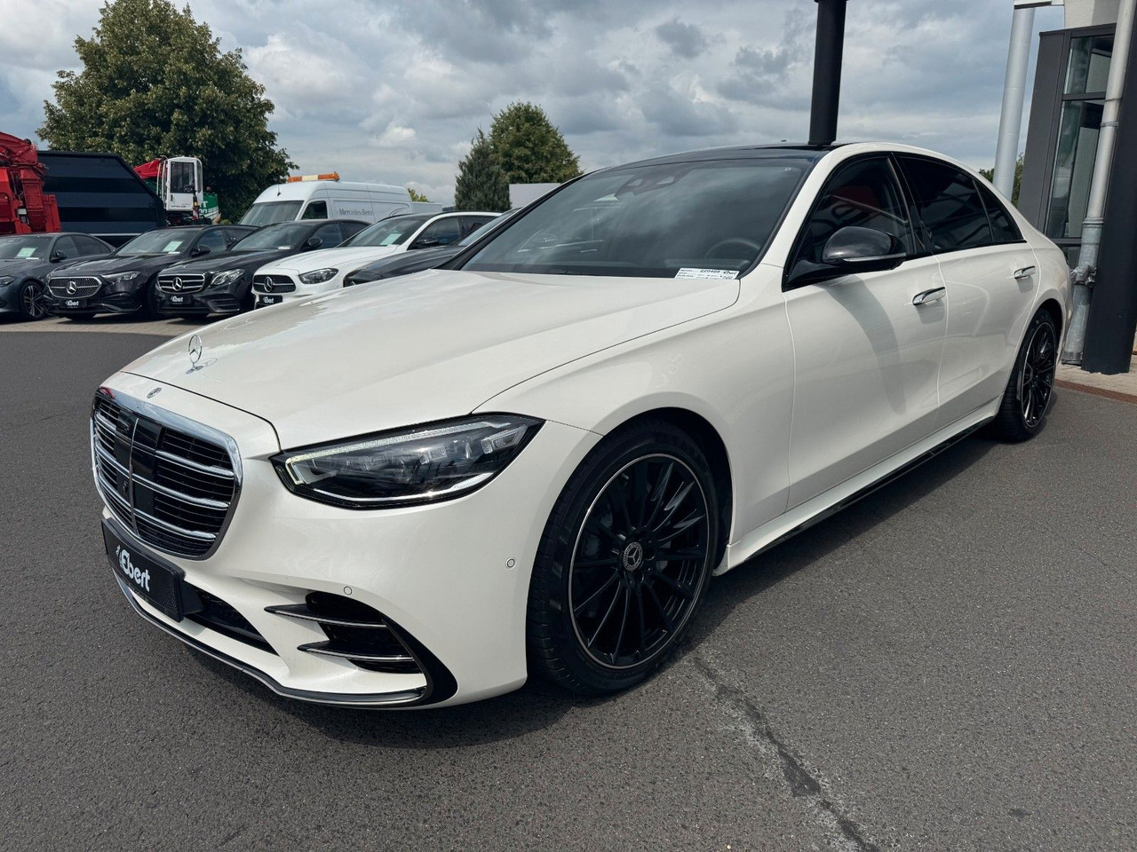 Mercedes-Benz S 400d 4M L AMG+Burm+Airm+Pano+360+uvm. - Limuzina: slika Mercedes-Benz S 400d 4M L AMG+Burm+Airm+Pano+360+uvm. - Limuzina Mercedes-Benz S 400d 4M L AMG+Burm+Airm+Pano+360+uvm. - Limuzina: slika Mercedes-Benz S 400d 4M L AMG+Burm+Airm+Pano+360+uvm. - Limuzina