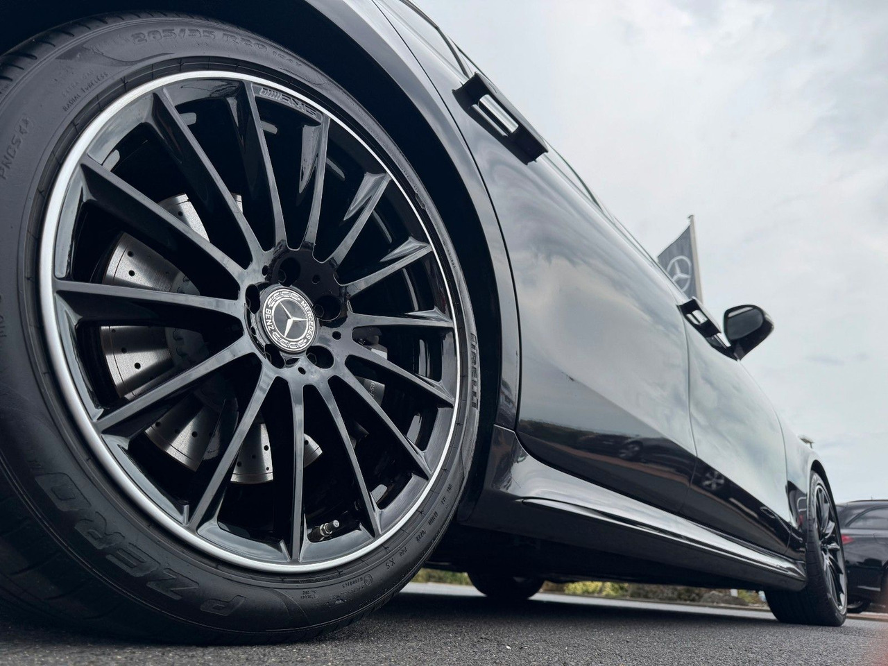 Mercedes-Benz S 580e AMG+Pano+Digital+Burm+3D+AirM+HUD+360+ - Limuzina: slika Mercedes-Benz S 580e AMG+Pano+Digital+Burm+3D+AirM+HUD+360+ - Limuzina Mercedes-Benz S 580e AMG+Pano+Digital+Burm+3D+AirM+HUD+360+ - Limuzina: slika Mercedes-Benz S 580e AMG+Pano+Digital+Burm+3D+AirM+HUD+360+ - Limuzina