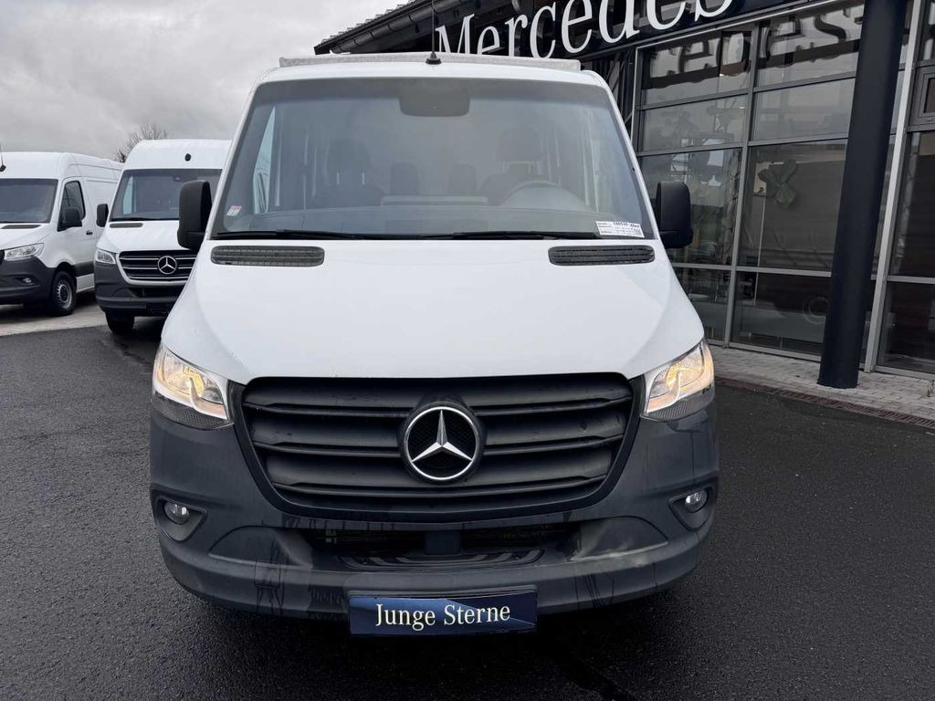 Mercedes-Benz Sprinter 215 CDI DoKa 9G Klima AHK Tempomat SHZ - Dostavno vozilo s ravnom platformom: slika Mercedes-Benz Sprinter 215 CDI DoKa 9G Klima AHK Tempomat SHZ - Dostavno vozilo s ravnom platformom Mercedes-Benz Sprinter 215 CDI DoKa 9G Klima AHK Tempomat SHZ - Dostavno vozilo s ravnom platformom: slika Mercedes-Benz Sprinter 215 CDI DoKa 9G Klima AHK Tempomat SHZ - Dostavno vozilo s ravnom platformom