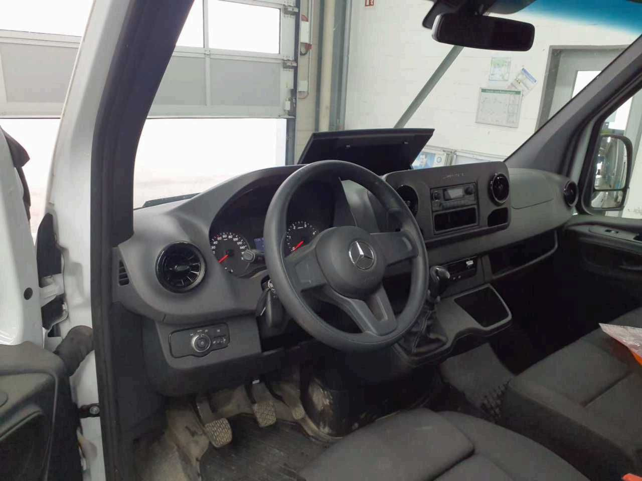 Mercedes-Benz Sprinter 315 CDI DoKa/Mixto AHK3,5t Klima Kamera - Furgon, Dostavno vozilo s dvostrukom kabinom: slika Mercedes-Benz Sprinter 315 CDI DoKa/Mixto AHK3,5t Klima Kamera - Furgon, Dostavno vozilo s dvostrukom kabinom Mercedes-Benz Sprinter 315 CDI DoKa/Mixto AHK3,5t Klima Kamera - Furgon, Dostavno vozilo s dvostrukom kabinom: slika Mercedes-Benz Sprinter 315 CDI DoKa/Mixto AHK3,5t Klima Kamera - Furgon, Dostavno vozilo s dvostrukom kabinom