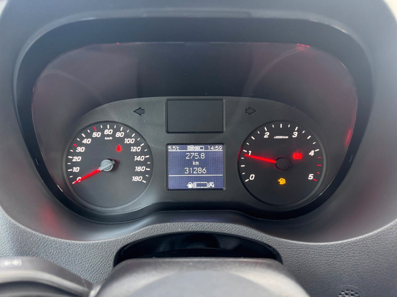 Zakup  Mercedes-Benz Sprinter 315 CDI Kompakt Flachdach Mixto/DoKa Mercedes-Benz Sprinter 315 CDI Kompakt Flachdach Mixto/DoKa: slika Zakup  Mercedes-Benz Sprinter 315 CDI Kompakt Flachdach Mixto/DoKa Mercedes-Benz Sprinter 315 CDI Kompakt Flachdach Mixto/DoKa