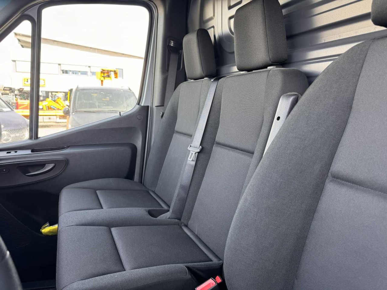 Zakup  Mercedes-Benz Sprinter 317 CDI 3665 Klima Kamera MBUX Schwing Mercedes-Benz Sprinter 317 CDI 3665 Klima Kamera MBUX Schwing: slika Zakup  Mercedes-Benz Sprinter 317 CDI 3665 Klima Kamera MBUX Schwing Mercedes-Benz Sprinter 317 CDI 3665 Klima Kamera MBUX Schwing