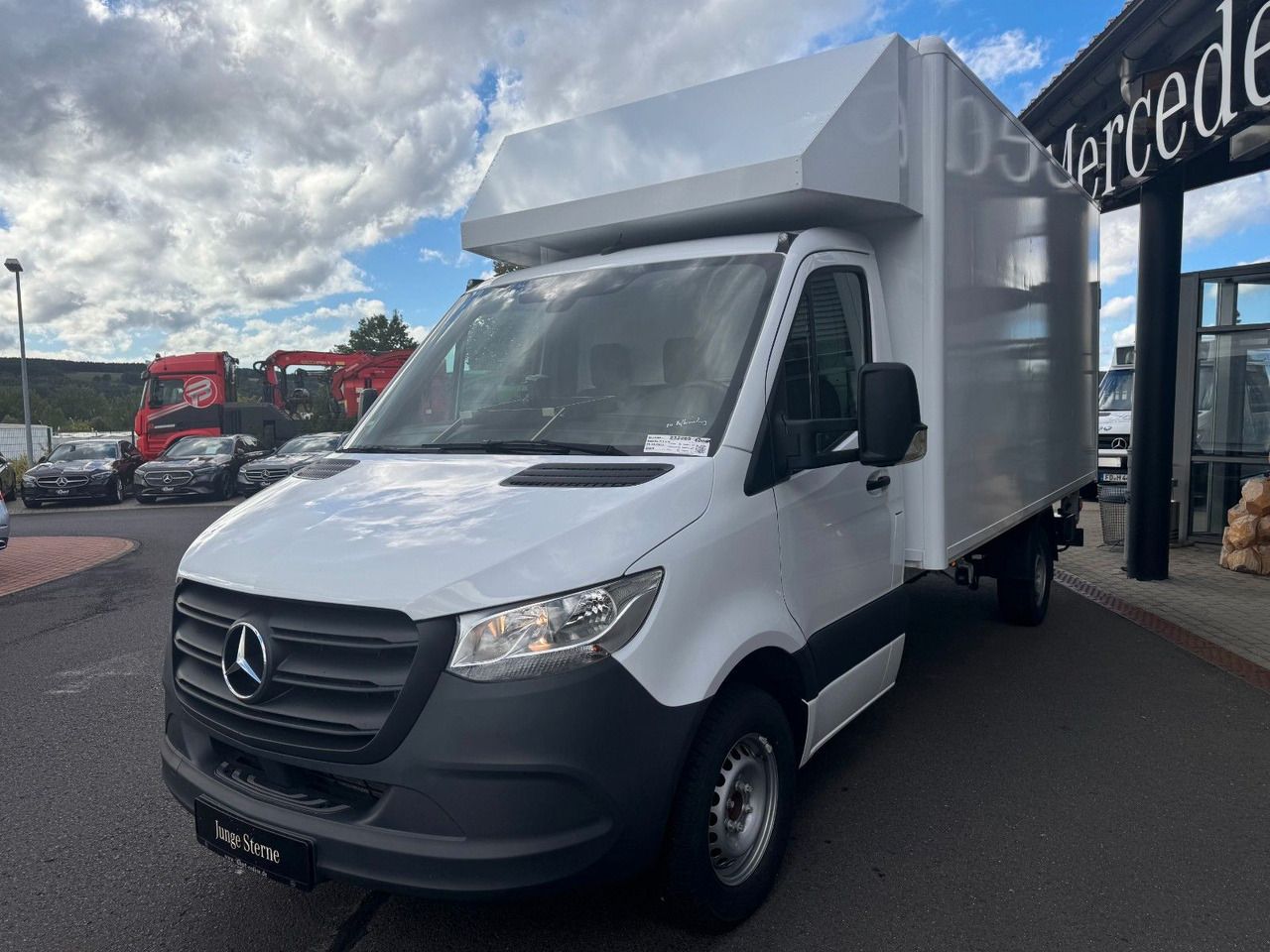 Mercedes-Benz Sprinter 317 CDI 4325 Koffer LBW Klima Kamera - Dostavno vozilo sa zatvorenim sandukom: slika Mercedes-Benz Sprinter 317 CDI 4325 Koffer LBW Klima Kamera - Dostavno vozilo sa zatvorenim sandukom Mercedes-Benz Sprinter 317 CDI 4325 Koffer LBW Klima Kamera - Dostavno vozilo sa zatvorenim sandukom: slika Mercedes-Benz Sprinter 317 CDI 4325 Koffer LBW Klima Kamera - Dostavno vozilo sa zatvorenim sandukom
