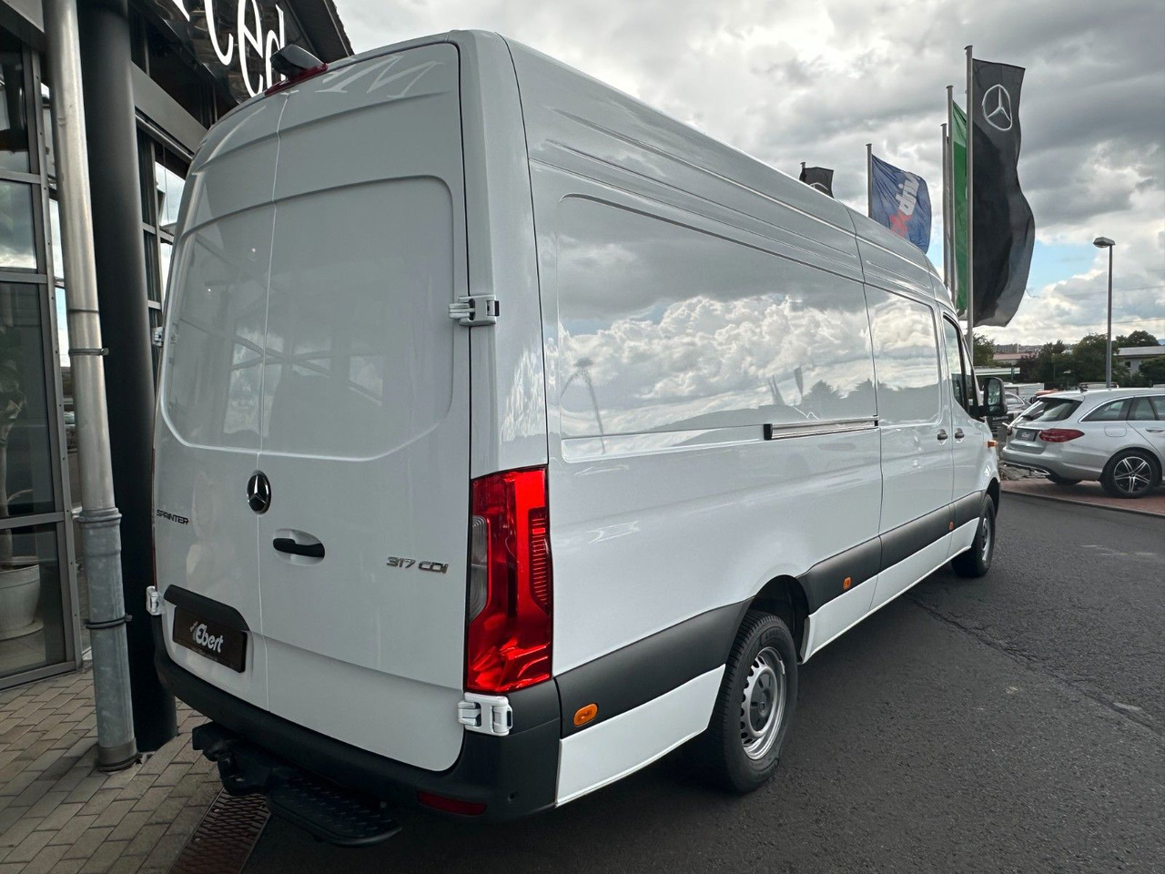 Mercedes-Benz Sprinter 317 CDI 9G 4325 Klima Kamera SHZ AHK - Furgon: slika Mercedes-Benz Sprinter 317 CDI 9G 4325 Klima Kamera SHZ AHK - Furgon Mercedes-Benz Sprinter 317 CDI 9G 4325 Klima Kamera SHZ AHK - Furgon: slika Mercedes-Benz Sprinter 317 CDI 9G 4325 Klima Kamera SHZ AHK - Furgon
