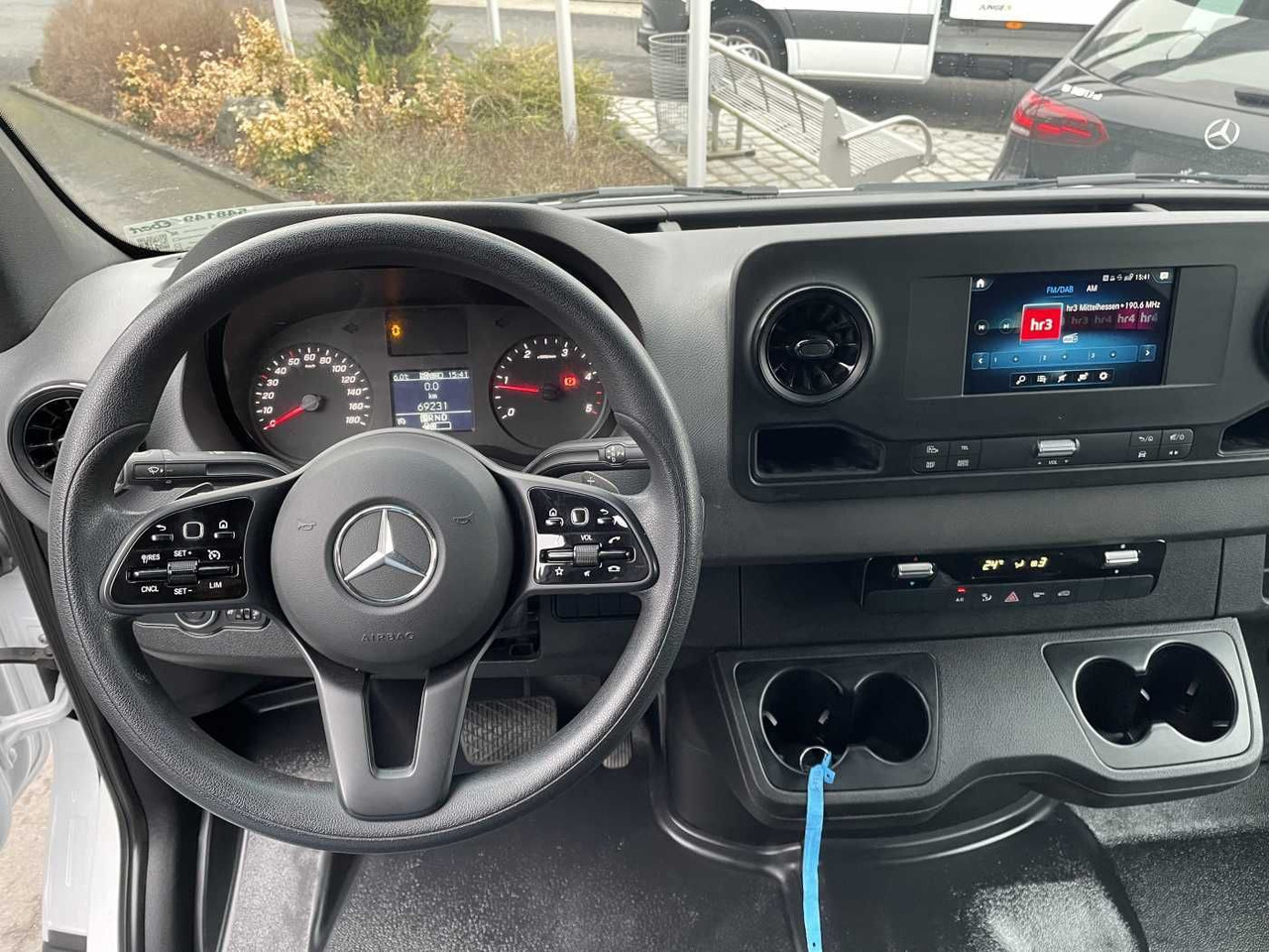 Putnički kombi Mercedes-Benz Sprinter 317 CDI DoKa/Mixto Autom AHK3,5 Klima: slika Putnički kombi Mercedes-Benz Sprinter 317 CDI DoKa/Mixto Autom AHK3,5 Klima