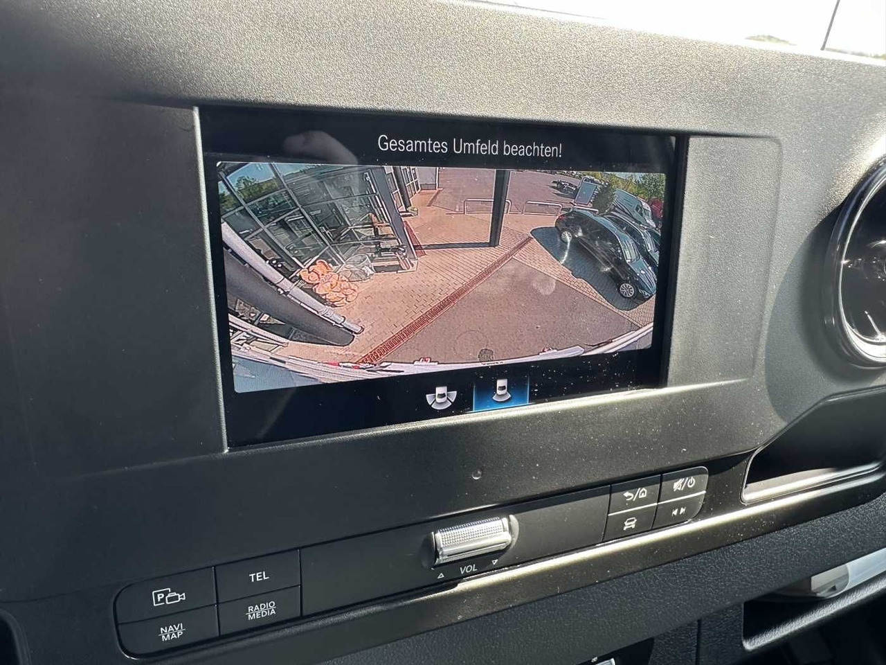 Dostavno vozilo sa zatvorenim sandukom Mercedes-Benz Sprinter 317 CDI Koffer LBW Schwing Klima Kamera: slika Dostavno vozilo sa zatvorenim sandukom Mercedes-Benz Sprinter 317 CDI Koffer LBW Schwing Klima Kamera