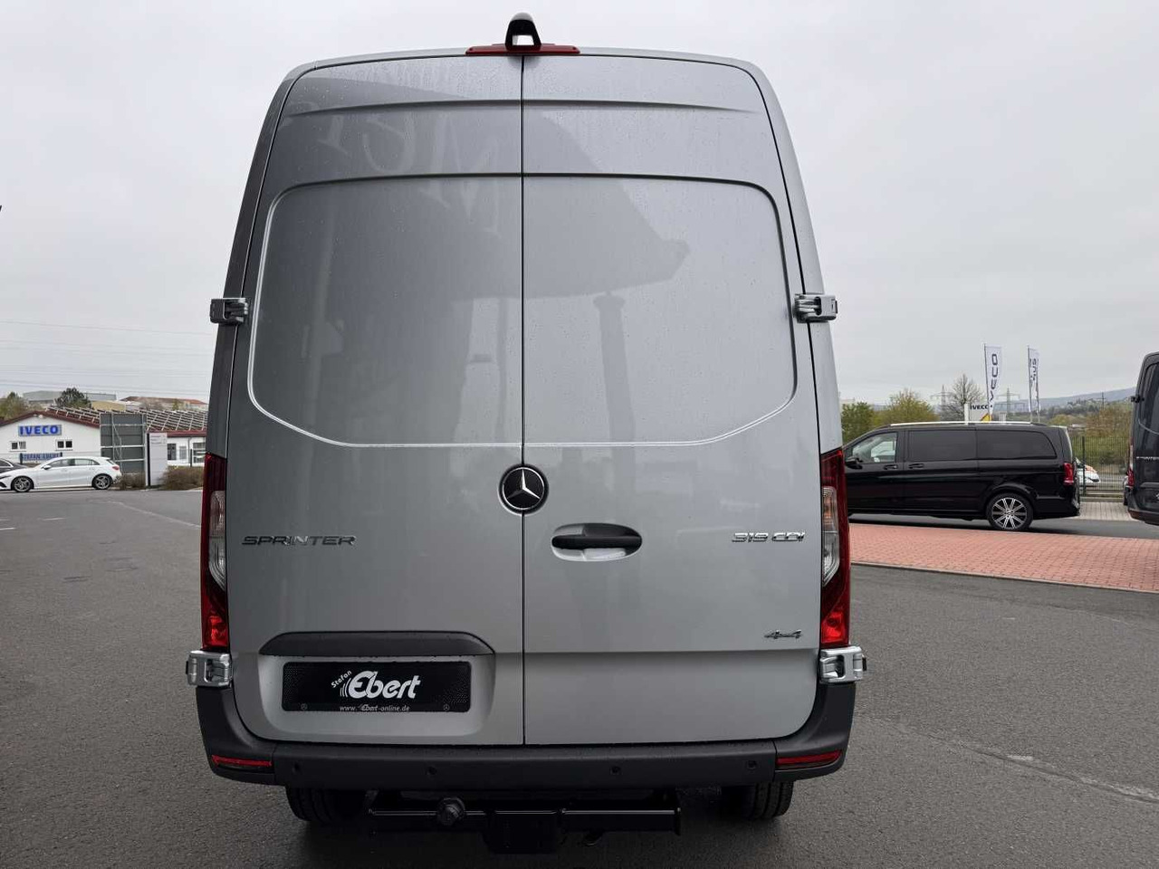 Mercedes-Benz Sprinter 319 CDI 4x4 3665 Klima Standheiz AHK - Furgon: slika Mercedes-Benz Sprinter 319 CDI 4x4 3665 Klima Standheiz AHK - Furgon Mercedes-Benz Sprinter 319 CDI 4x4 3665 Klima Standheiz AHK - Furgon: slika Mercedes-Benz Sprinter 319 CDI 4x4 3665 Klima Standheiz AHK - Furgon