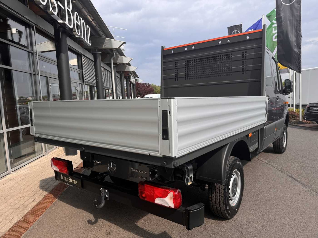 Mercedes-Benz Sprinter 319 CDI 4x4 DoKa AHK3,5 Klima Kamera - Dostavno vozilo s ravnom platformom, Dostavno vozilo s dvostrukom kabinom: slika Mercedes-Benz Sprinter 319 CDI 4x4 DoKa AHK3,5 Klima Kamera - Dostavno vozilo s ravnom platformom, Dostavno vozilo s dvostrukom kabinom Mercedes-Benz Sprinter 319 CDI 4x4 DoKa AHK3,5 Klima Kamera - Dostavno vozilo s ravnom platformom, Dostavno vozilo s dvostrukom kabinom: slika Mercedes-Benz Sprinter 319 CDI 4x4 DoKa AHK3,5 Klima Kamera - Dostavno vozilo s ravnom platformom, Dostavno vozilo s dvostrukom kabinom
