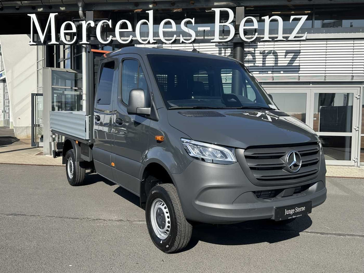 Mercedes-Benz Sprinter 319 CDI DoKa 3665 4x4 Klima AHK LED - Dostavno vozilo s ravnom platformom, Dostavno vozilo s dvostrukom kabinom: slika Mercedes-Benz Sprinter 319 CDI DoKa 3665 4x4 Klima AHK LED - Dostavno vozilo s ravnom platformom, Dostavno vozilo s dvostrukom kabinom Mercedes-Benz Sprinter 319 CDI DoKa 3665 4x4 Klima AHK LED - Dostavno vozilo s ravnom platformom, Dostavno vozilo s dvostrukom kabinom: slika Mercedes-Benz Sprinter 319 CDI DoKa 3665 4x4 Klima AHK LED - Dostavno vozilo s ravnom platformom, Dostavno vozilo s dvostrukom kabinom