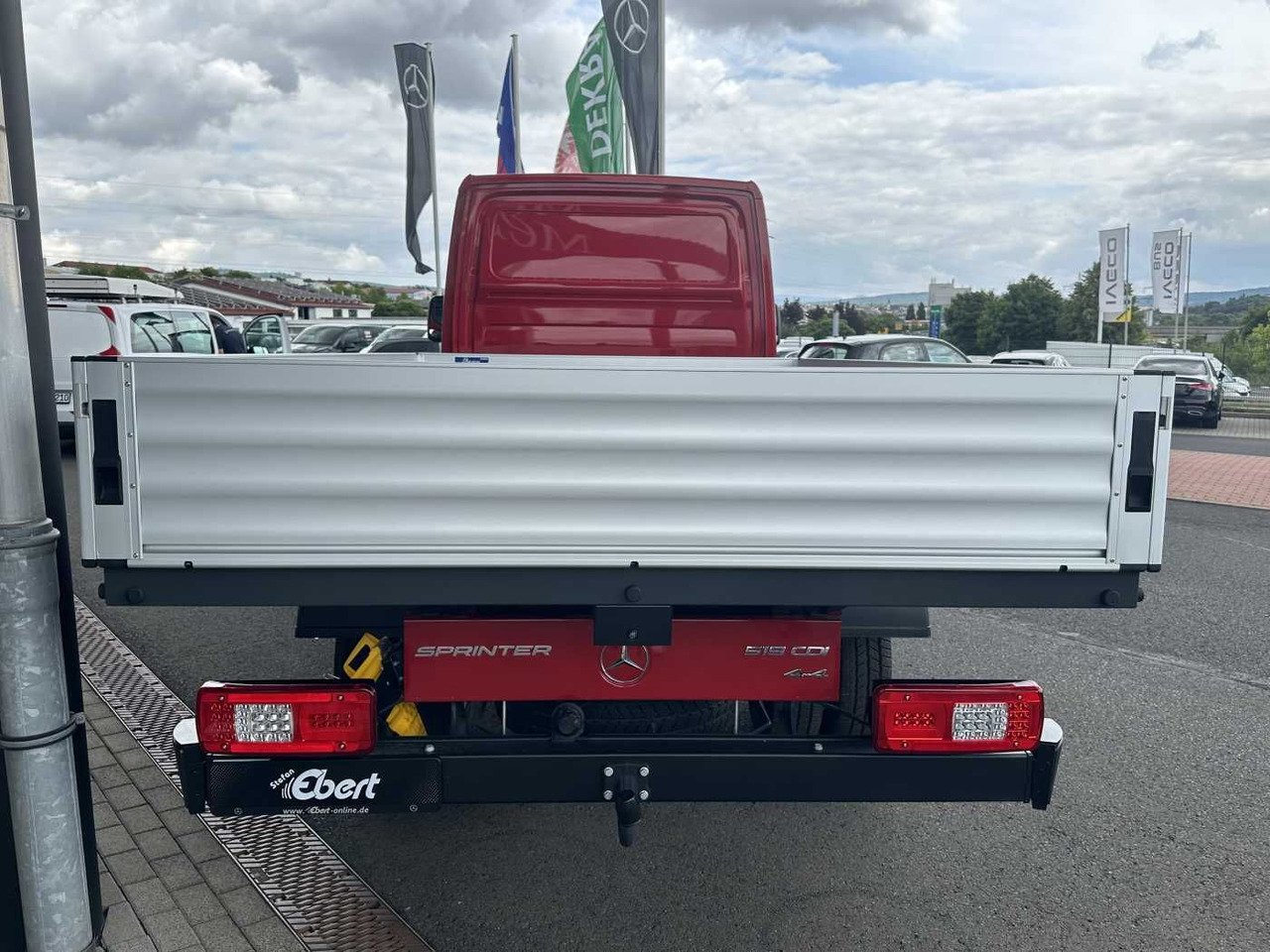 Mercedes-Benz Sprinter 519 CDI 4x4 4325 DoKa AHK Klima Kamera - Dostavno vozilo s ravnom platformom, Dostavno vozilo s dvostrukom kabinom: slika Mercedes-Benz Sprinter 519 CDI 4x4 4325 DoKa AHK Klima Kamera - Dostavno vozilo s ravnom platformom, Dostavno vozilo s dvostrukom kabinom Mercedes-Benz Sprinter 519 CDI 4x4 4325 DoKa AHK Klima Kamera - Dostavno vozilo s ravnom platformom, Dostavno vozilo s dvostrukom kabinom: slika Mercedes-Benz Sprinter 519 CDI 4x4 4325 DoKa AHK Klima Kamera - Dostavno vozilo s ravnom platformom, Dostavno vozilo s dvostrukom kabinom