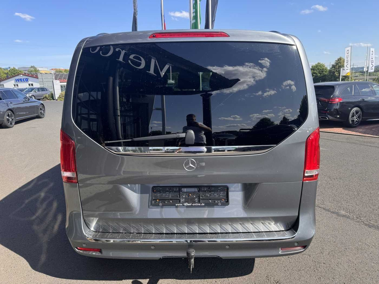 Mercedes-Benz V 220 d EDITION Liege-Paket AHK2,5 LED DAB MBUX - Putnički kombi: slika Mercedes-Benz V 220 d EDITION Liege-Paket AHK2,5 LED DAB MBUX - Putnički kombi Mercedes-Benz V 220 d EDITION Liege-Paket AHK2,5 LED DAB MBUX - Putnički kombi: slika Mercedes-Benz V 220 d EDITION Liege-Paket AHK2,5 LED DAB MBUX - Putnički kombi