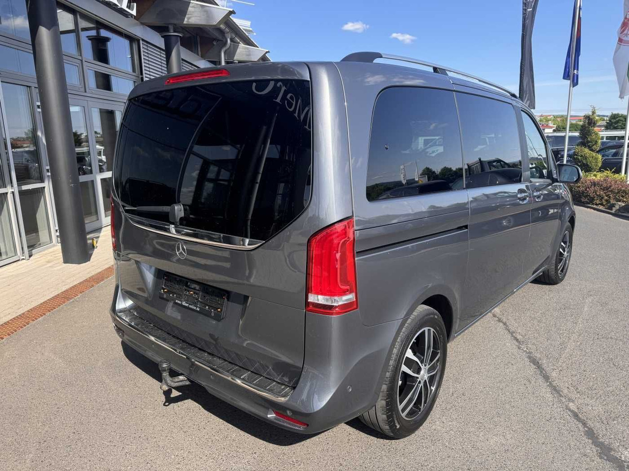 Mercedes-Benz V 220 d EDITION Liege-Paket AHK2,5 LED DAB MBUX - Automobil: slika Mercedes-Benz V 220 d EDITION Liege-Paket AHK2,5 LED DAB MBUX - Automobil Mercedes-Benz V 220 d EDITION Liege-Paket AHK2,5 LED DAB MBUX - Automobil: slika Mercedes-Benz V 220 d EDITION Liege-Paket AHK2,5 LED DAB MBUX - Automobil