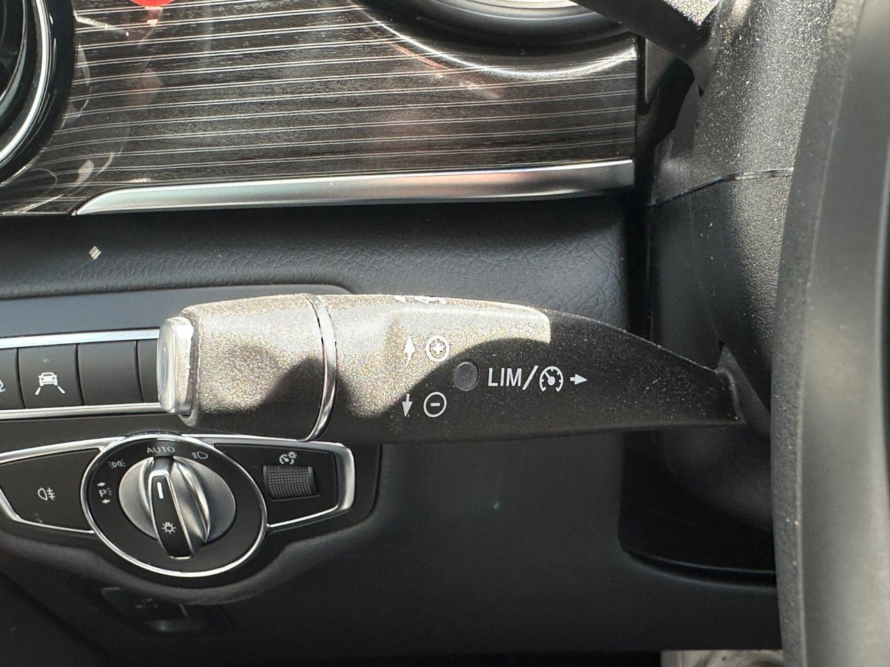 Karavan Mercedes-Benz V 250 EDITION 4MATIC Kompakt Liege-Paket AHK2,5t: slika Karavan Mercedes-Benz V 250 EDITION 4MATIC Kompakt Liege-Paket AHK2,5t