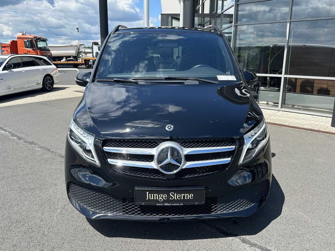 Mercedes-Benz V 250 d EDITION ILS Panorama Kamera 8Sitze - Putnički kombi: slika Mercedes-Benz V 250 d EDITION ILS Panorama Kamera 8Sitze - Putnički kombi Mercedes-Benz V 250 d EDITION ILS Panorama Kamera 8Sitze - Putnički kombi: slika Mercedes-Benz V 250 d EDITION ILS Panorama Kamera 8Sitze - Putnički kombi