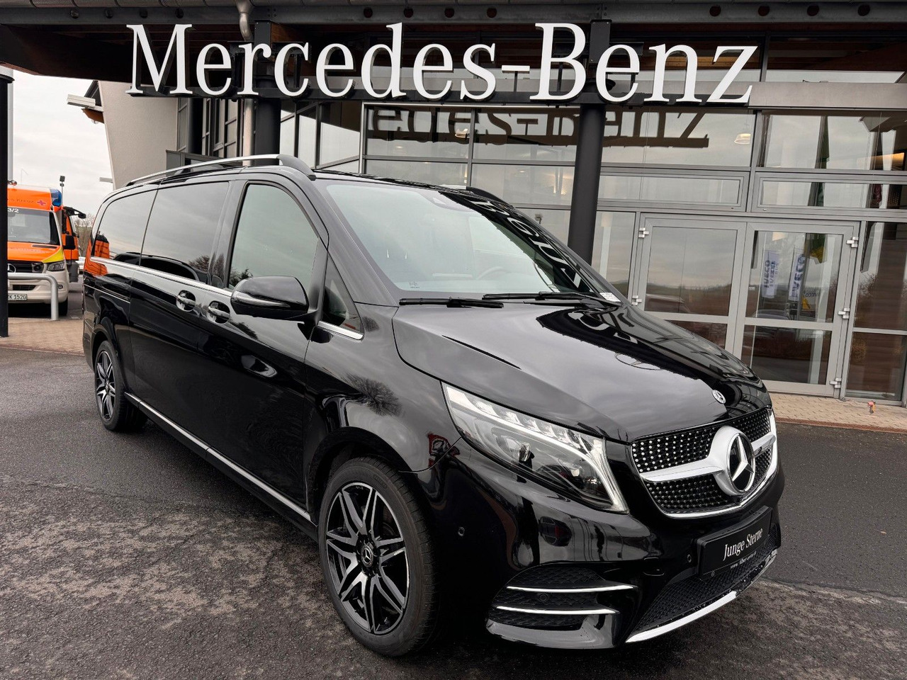 Mercedes-Benz V 300 4MATIC AVA ED AMG Extral AIRMATIC Stdh AHK - Karavan: slika Mercedes-Benz V 300 4MATIC AVA ED AMG Extral AIRMATIC Stdh AHK - Karavan Mercedes-Benz V 300 4MATIC AVA ED AMG Extral AIRMATIC Stdh AHK - Karavan: slika Mercedes-Benz V 300 4MATIC AVA ED AMG Extral AIRMATIC Stdh AHK - Karavan
