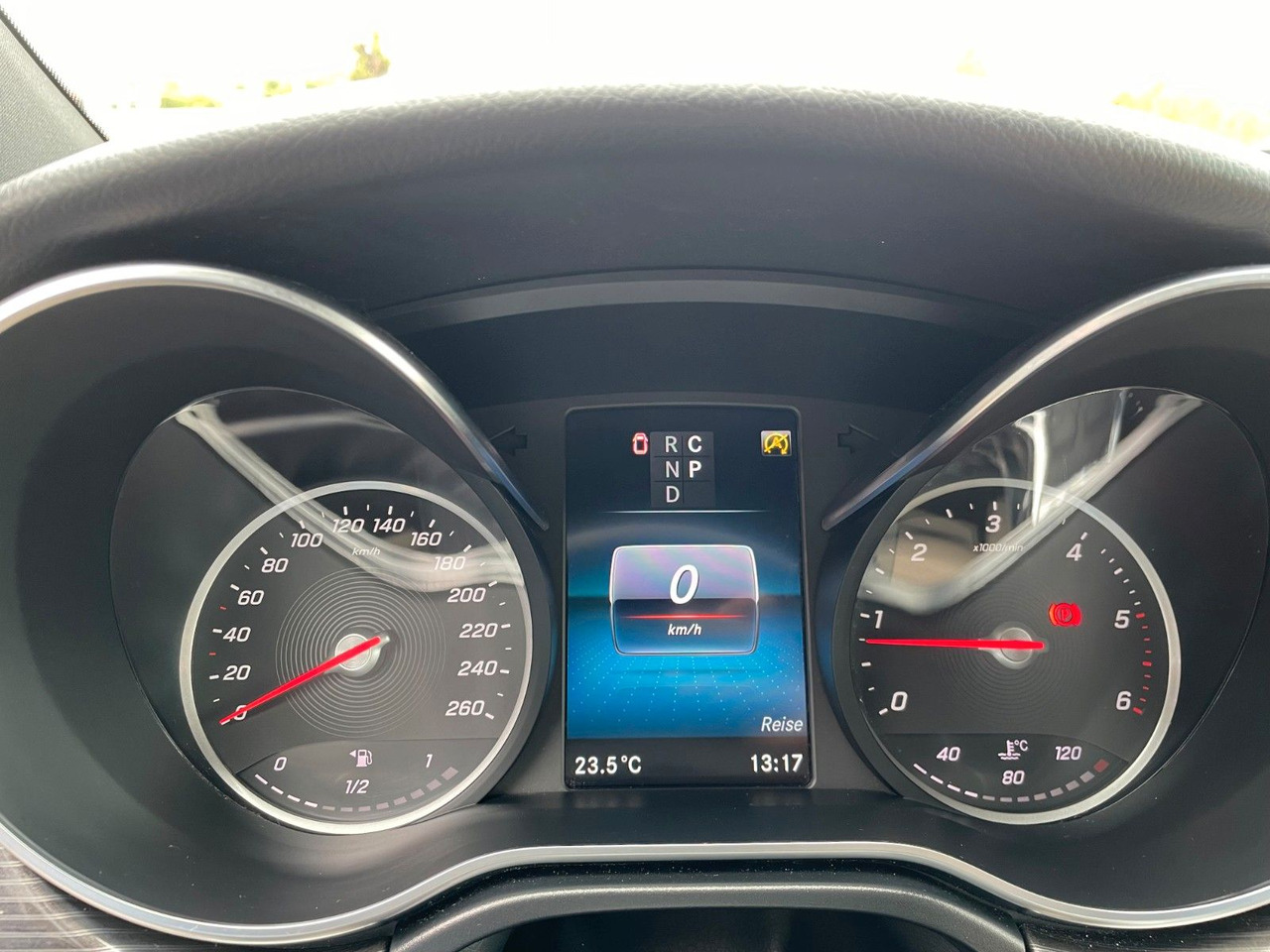 Karavan Mercedes-Benz V 300 d AVA ED 4MATIC Sitzklima Burmester 6Sitze: slika Karavan Mercedes-Benz V 300 d AVA ED 4MATIC Sitzklima Burmester 6Sitze