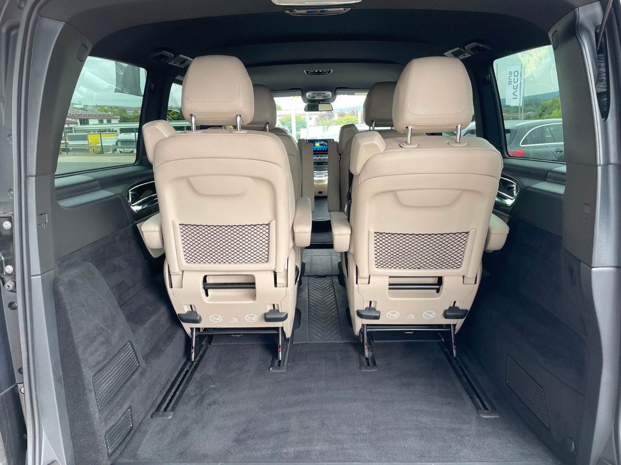 Mercedes-Benz V 300 d AVA ED 4MATIC Sitzklima Burmester 6Sitze - Karavan: slika Mercedes-Benz V 300 d AVA ED 4MATIC Sitzklima Burmester 6Sitze - Karavan Mercedes-Benz V 300 d AVA ED 4MATIC Sitzklima Burmester 6Sitze - Karavan: slika Mercedes-Benz V 300 d AVA ED 4MATIC Sitzklima Burmester 6Sitze - Karavan