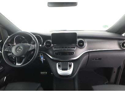 Mercedes-Benz V 300 d AVA ED AMG AIRMATIC Tisch AHK2,5to Stdh - Putnički kombi: slika Mercedes-Benz V 300 d AVA ED AMG AIRMATIC Tisch AHK2,5to Stdh - Putnički kombi Mercedes-Benz V 300 d AVA ED AMG AIRMATIC Tisch AHK2,5to Stdh - Putnički kombi: slika Mercedes-Benz V 300 d AVA ED AMG AIRMATIC Tisch AHK2,5to Stdh - Putnički kombi