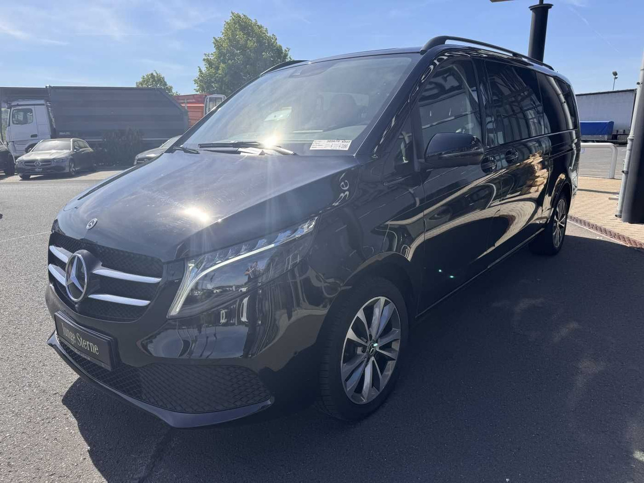 Mercedes-Benz V 300 d AVA Extralang AIRMATIC Standheiz 360Kam - Automobil: slika Mercedes-Benz V 300 d AVA Extralang AIRMATIC Standheiz 360Kam - Automobil Mercedes-Benz V 300 d AVA Extralang AIRMATIC Standheiz 360Kam - Automobil: slika Mercedes-Benz V 300 d AVA Extralang AIRMATIC Standheiz 360Kam - Automobil