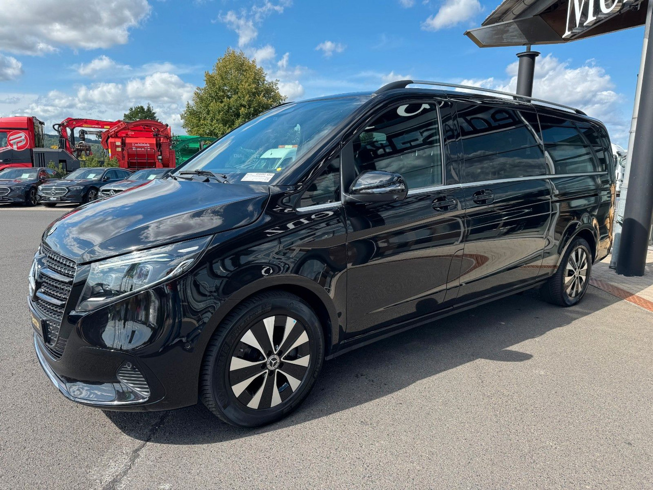 Mercedes-Benz V 300 d AVANTGARDE Extralang 360Kamera Standheiz - Karavan: slika  Mercedes-Benz V 300 d AVANTGARDE Extralang 360Kamera Standheiz - Karavan Mercedes-Benz V 300 d AVANTGARDE Extralang 360Kamera Standheiz - Karavan: slika  Mercedes-Benz V 300 d AVANTGARDE Extralang 360Kamera Standheiz - Karavan