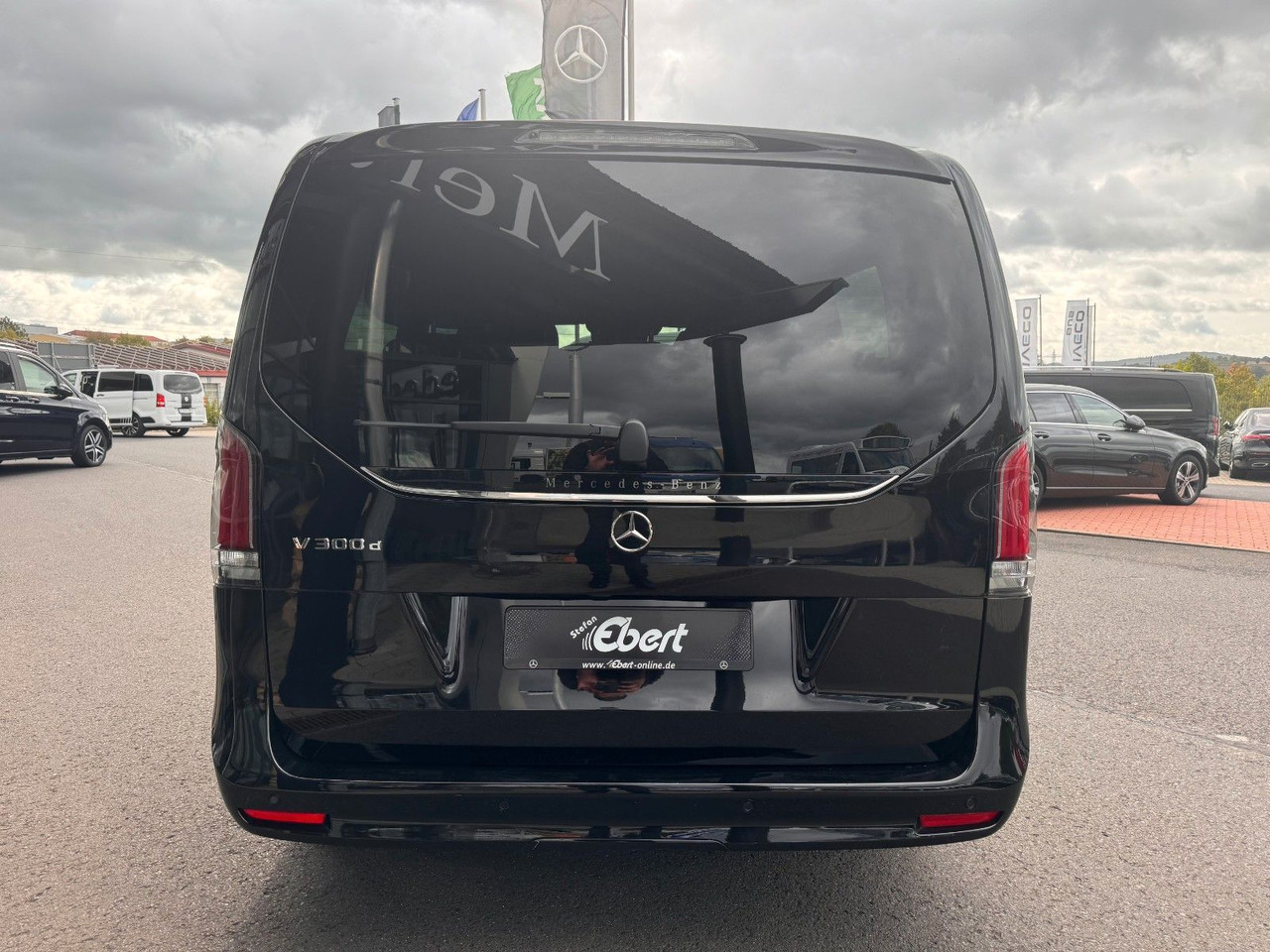 Mercedes-Benz V 300 d AVANTGARDE Extralang 360Kamera Standheiz - Karavan: slika Mercedes-Benz V 300 d AVANTGARDE Extralang 360Kamera Standheiz - Karavan Mercedes-Benz V 300 d AVANTGARDE Extralang 360Kamera Standheiz - Karavan: slika Mercedes-Benz V 300 d AVANTGARDE Extralang 360Kamera Standheiz - Karavan