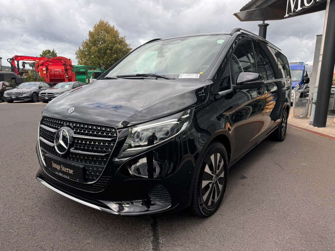 Mercedes-Benz V 300 d AVANTGARDE Extralang 360Kamera Standheiz - Karavan: slika Mercedes-Benz V 300 d AVANTGARDE Extralang 360Kamera Standheiz - Karavan Mercedes-Benz V 300 d AVANTGARDE Extralang 360Kamera Standheiz - Karavan: slika Mercedes-Benz V 300 d AVANTGARDE Extralang 360Kamera Standheiz - Karavan