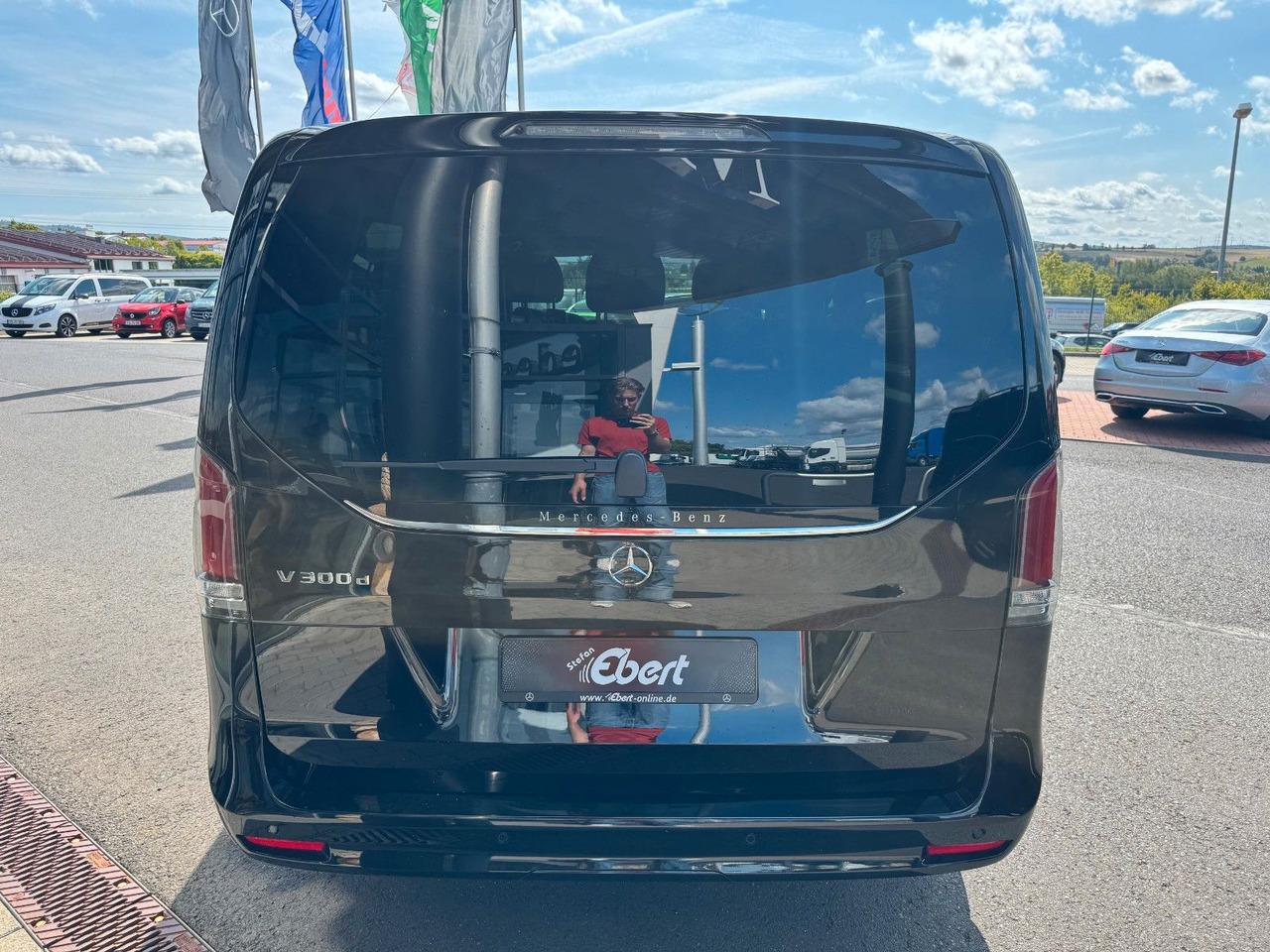Mercedes-Benz V 300 d AVANTGARDE Extralang 360Kamera Standheiz - Karavan: slika  Mercedes-Benz V 300 d AVANTGARDE Extralang 360Kamera Standheiz - Karavan Mercedes-Benz V 300 d AVANTGARDE Extralang 360Kamera Standheiz - Karavan: slika  Mercedes-Benz V 300 d AVANTGARDE Extralang 360Kamera Standheiz - Karavan