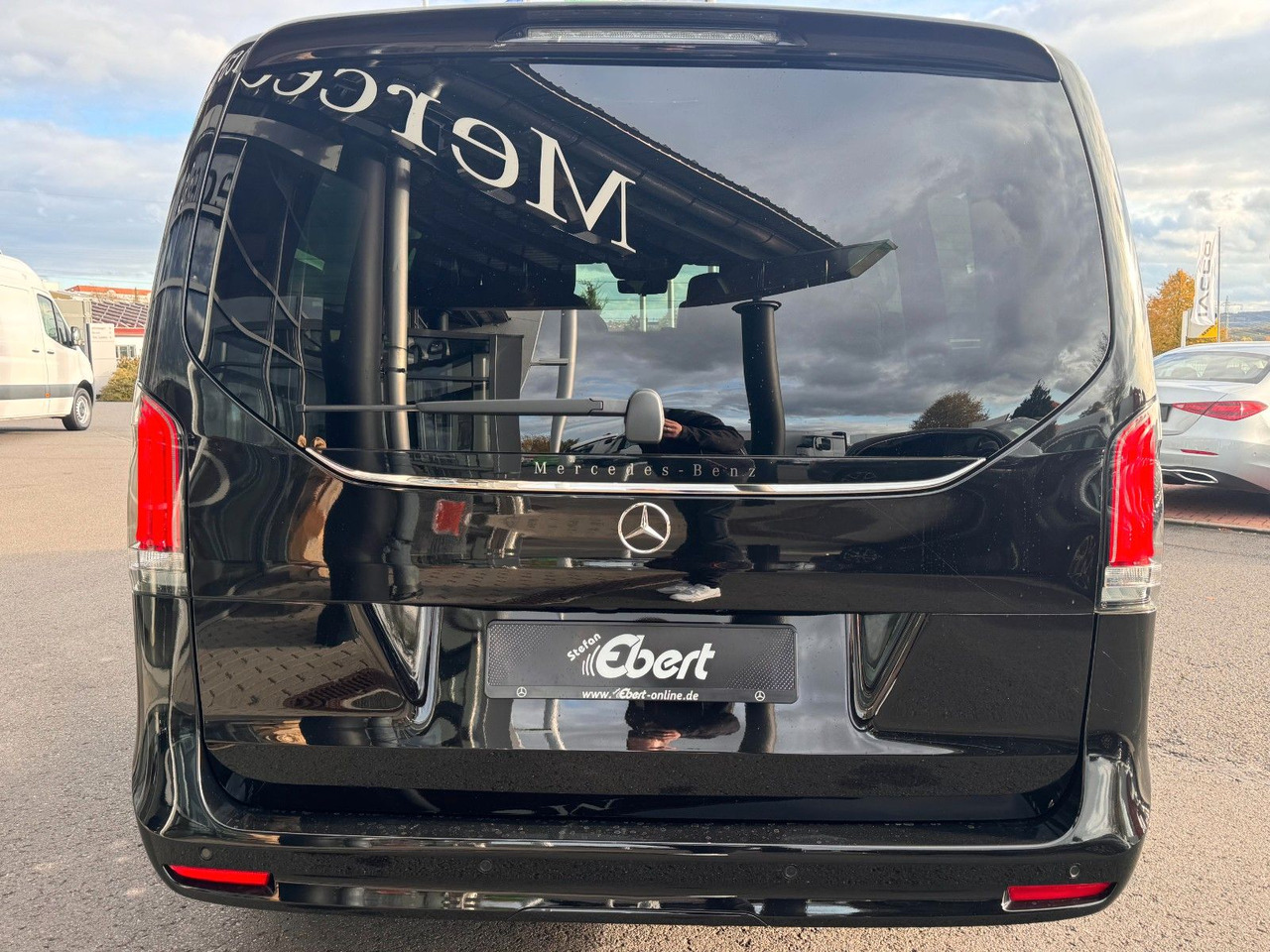 Mercedes-Benz V 300 d EXCLUSIVE AIRMATIC AHK2,5 Standheiz - Putnički kombi: slika  Mercedes-Benz V 300 d EXCLUSIVE AIRMATIC AHK2,5 Standheiz - Putnički kombi Mercedes-Benz V 300 d EXCLUSIVE AIRMATIC AHK2,5 Standheiz - Putnički kombi: slika  Mercedes-Benz V 300 d EXCLUSIVE AIRMATIC AHK2,5 Standheiz - Putnički kombi