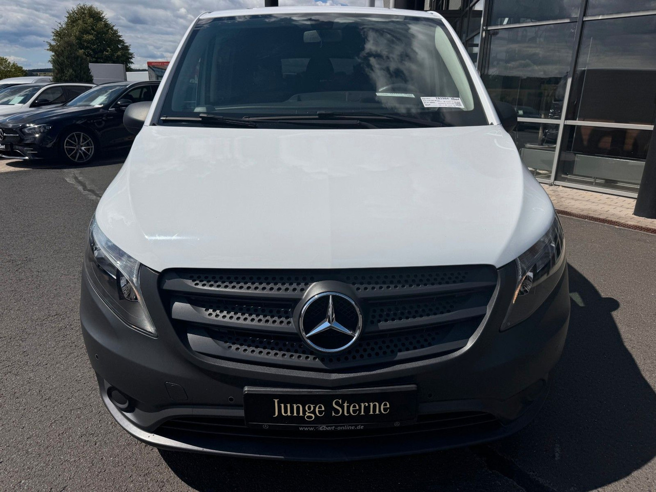 Mercedes-Benz Vito 114 CDI Mixto Klima Kamera Tempomat AHK - Mali kombi, Dostavno vozilo s dvostrukom kabinom: slika Mercedes-Benz Vito 114 CDI Mixto Klima Kamera Tempomat AHK - Mali kombi, Dostavno vozilo s dvostrukom kabinom Mercedes-Benz Vito 114 CDI Mixto Klima Kamera Tempomat AHK - Mali kombi, Dostavno vozilo s dvostrukom kabinom: slika Mercedes-Benz Vito 114 CDI Mixto Klima Kamera Tempomat AHK - Mali kombi, Dostavno vozilo s dvostrukom kabinom