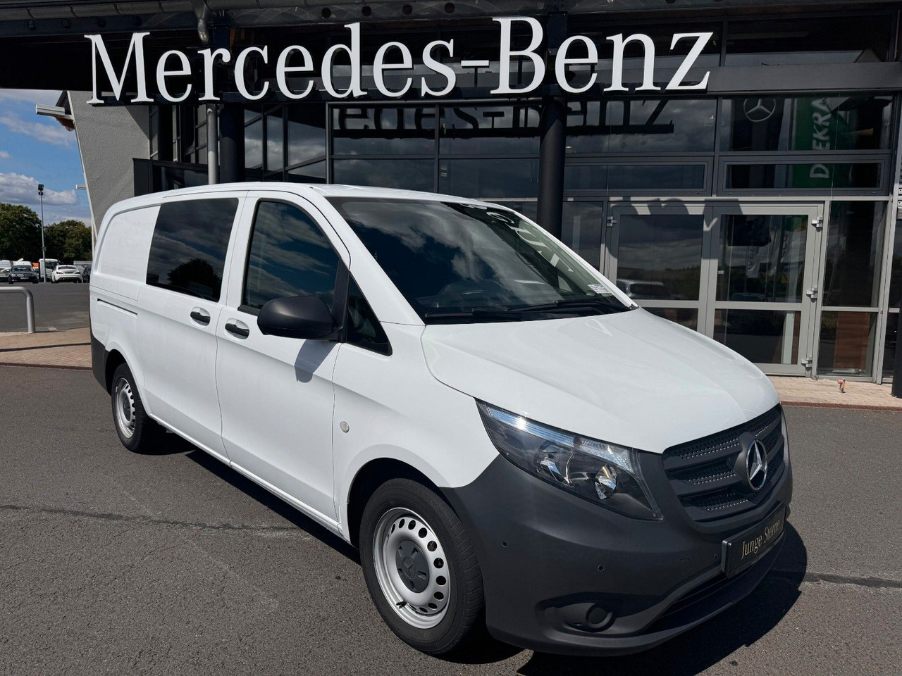 Mercedes-Benz Vito 114 CDI Mixto Klima Kamera Tempomat AHK - Mali kombi, Dostavno vozilo s dvostrukom kabinom: slika Mercedes-Benz Vito 114 CDI Mixto Klima Kamera Tempomat AHK - Mali kombi, Dostavno vozilo s dvostrukom kabinom Mercedes-Benz Vito 114 CDI Mixto Klima Kamera Tempomat AHK - Mali kombi, Dostavno vozilo s dvostrukom kabinom: slika Mercedes-Benz Vito 114 CDI Mixto Klima Kamera Tempomat AHK - Mali kombi, Dostavno vozilo s dvostrukom kabinom