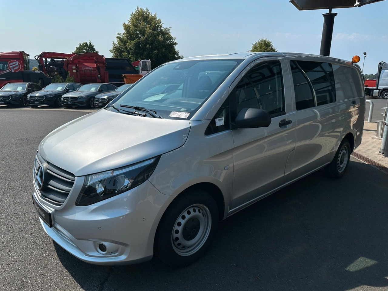 Mercedes-Benz Vito 114 CDI Mixto Regal AHK Klima PARKTRONIC - Mali kombi: slika Mercedes-Benz Vito 114 CDI Mixto Regal AHK Klima PARKTRONIC - Mali kombi Mercedes-Benz Vito 114 CDI Mixto Regal AHK Klima PARKTRONIC - Mali kombi: slika Mercedes-Benz Vito 114 CDI Mixto Regal AHK Klima PARKTRONIC - Mali kombi