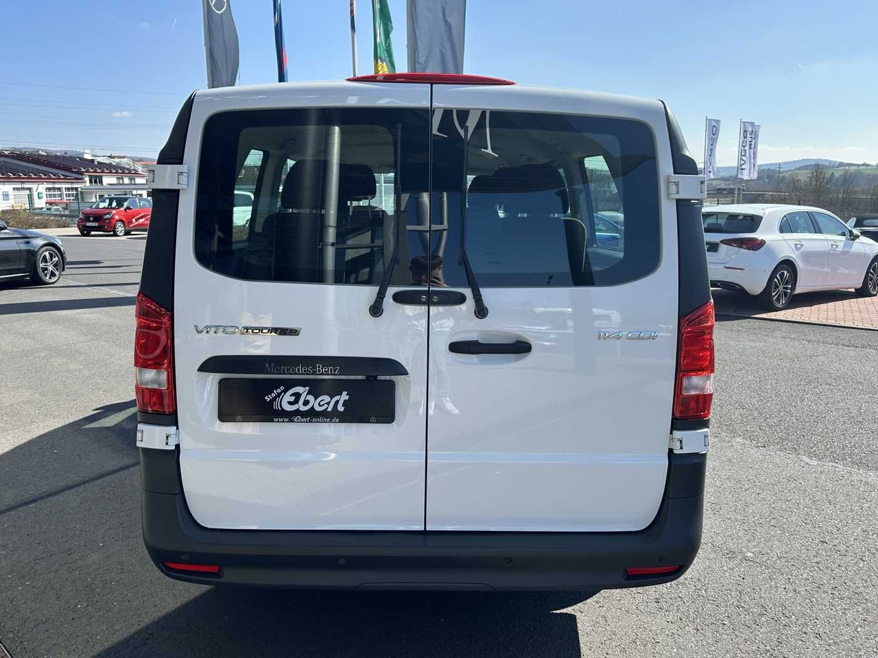 Mercedes-Benz Vito 114 CDI Tourer 8Sitze Klima Audio40 Kamera - Putnički kombi: slika Mercedes-Benz Vito 114 CDI Tourer 8Sitze Klima Audio40 Kamera - Putnički kombi Mercedes-Benz Vito 114 CDI Tourer 8Sitze Klima Audio40 Kamera - Putnički kombi: slika Mercedes-Benz Vito 114 CDI Tourer 8Sitze Klima Audio40 Kamera - Putnički kombi